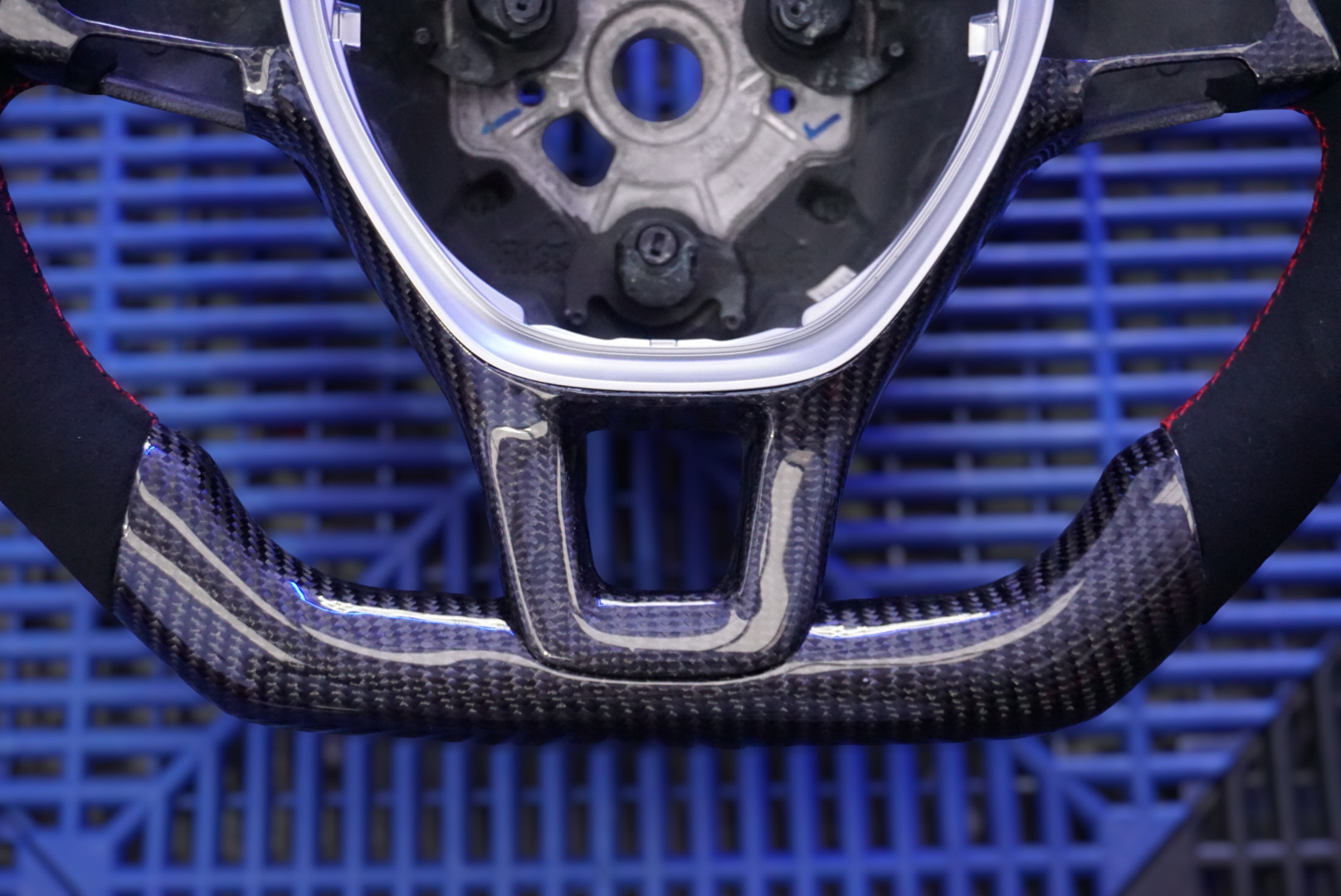 Volkswagen Multi Model Carbon Fibre Steering Wheel (Custom)