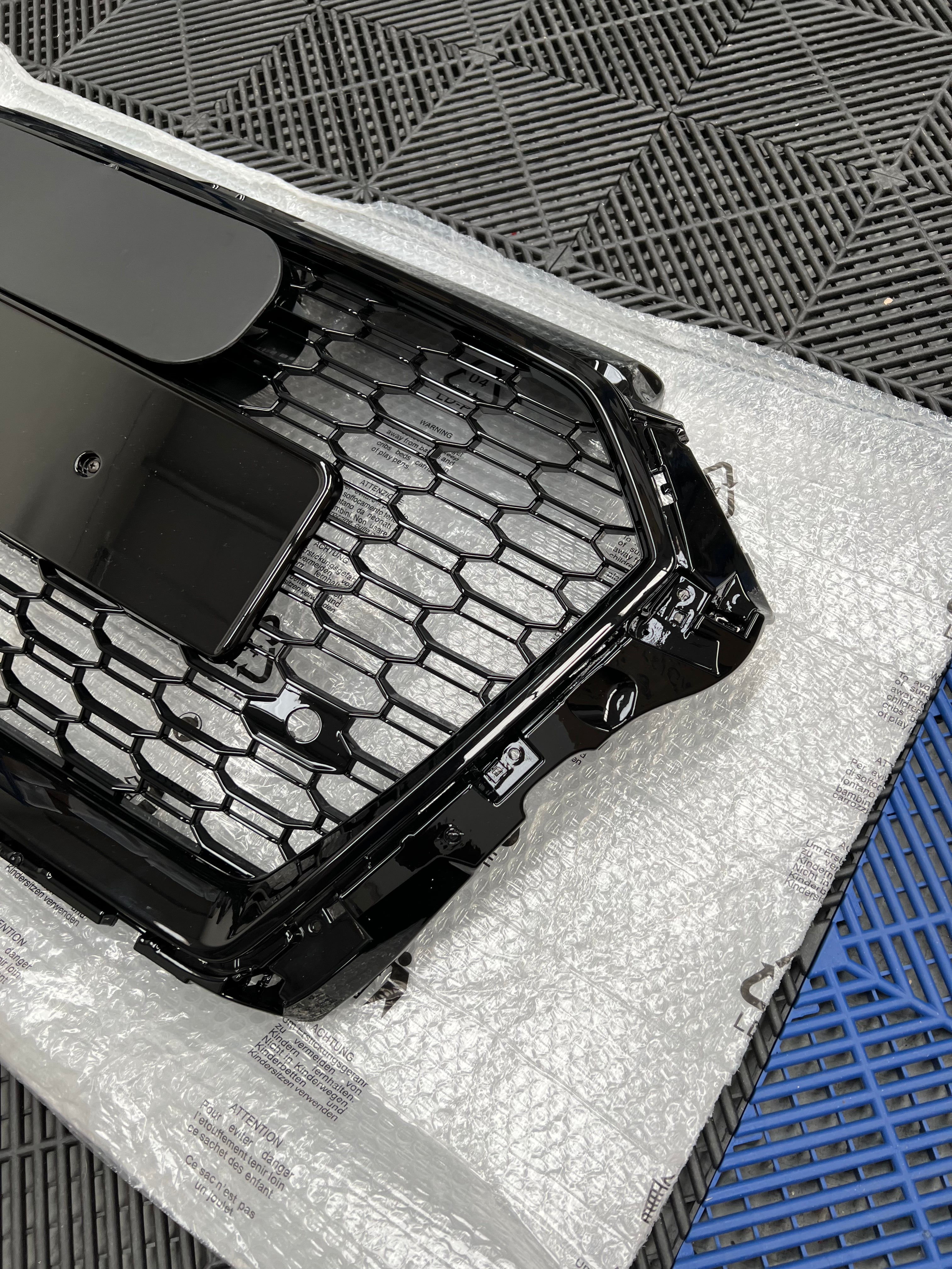 Audi A3 / S3 8V (Facelift) Replacement Honeycomb Front Grille in Gloss Black (2017-2020 Models)