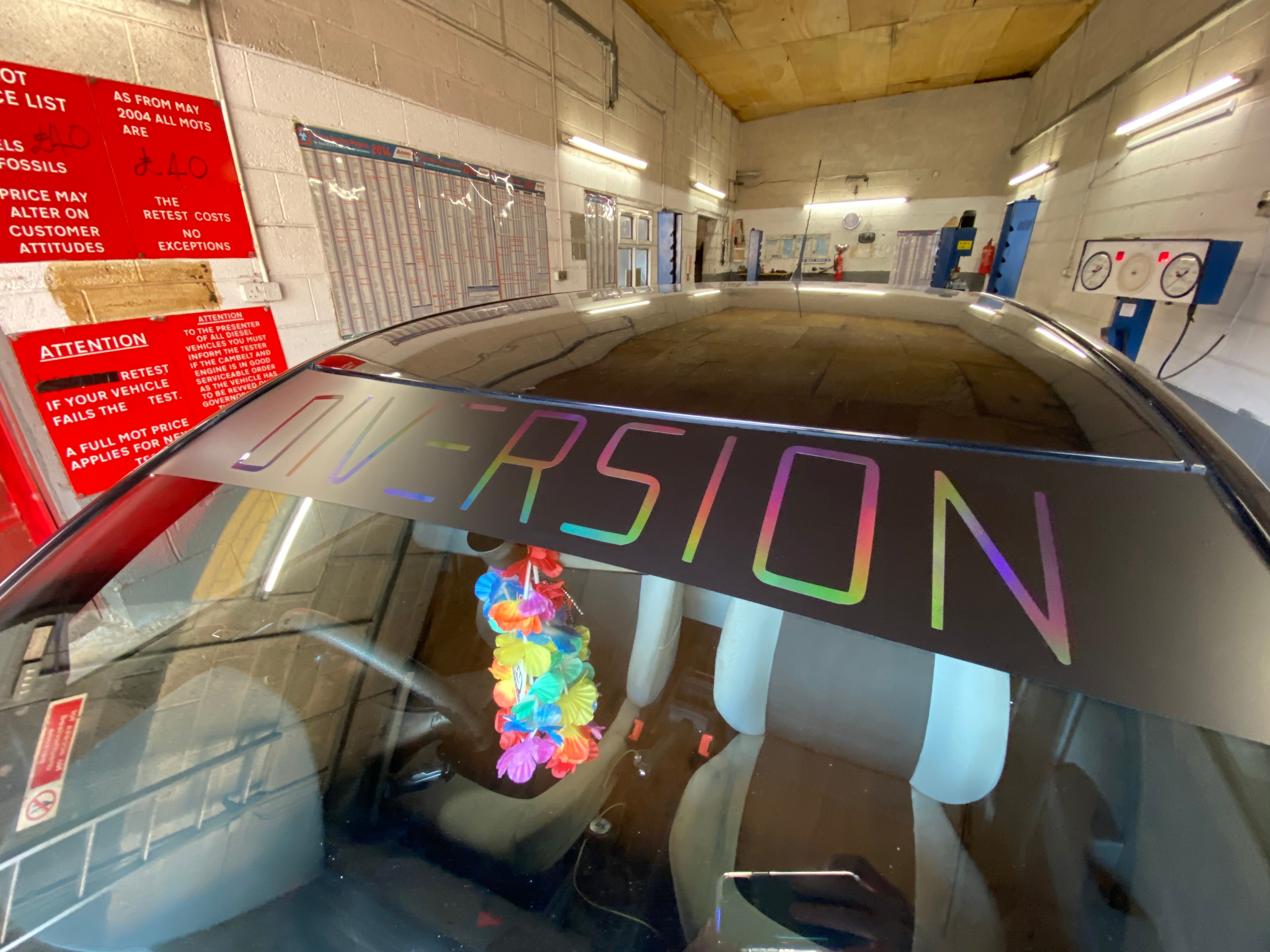 DIVERSION Sun Strip / Window Banner (BLACK OIL SLICK/MULTICOLOURED)