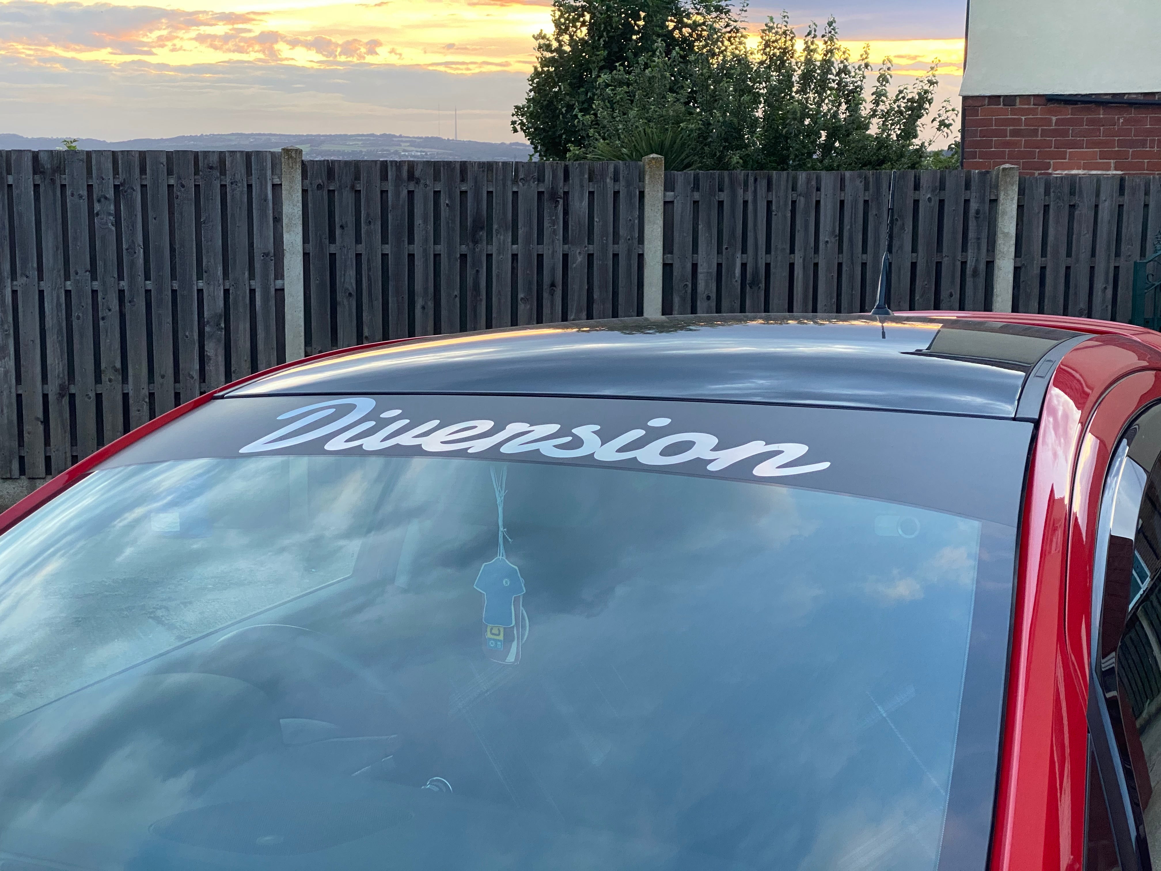 DIVERSION Italic Sun Strip / Window Banner (OIL SLICK/MULTICOLOURED)