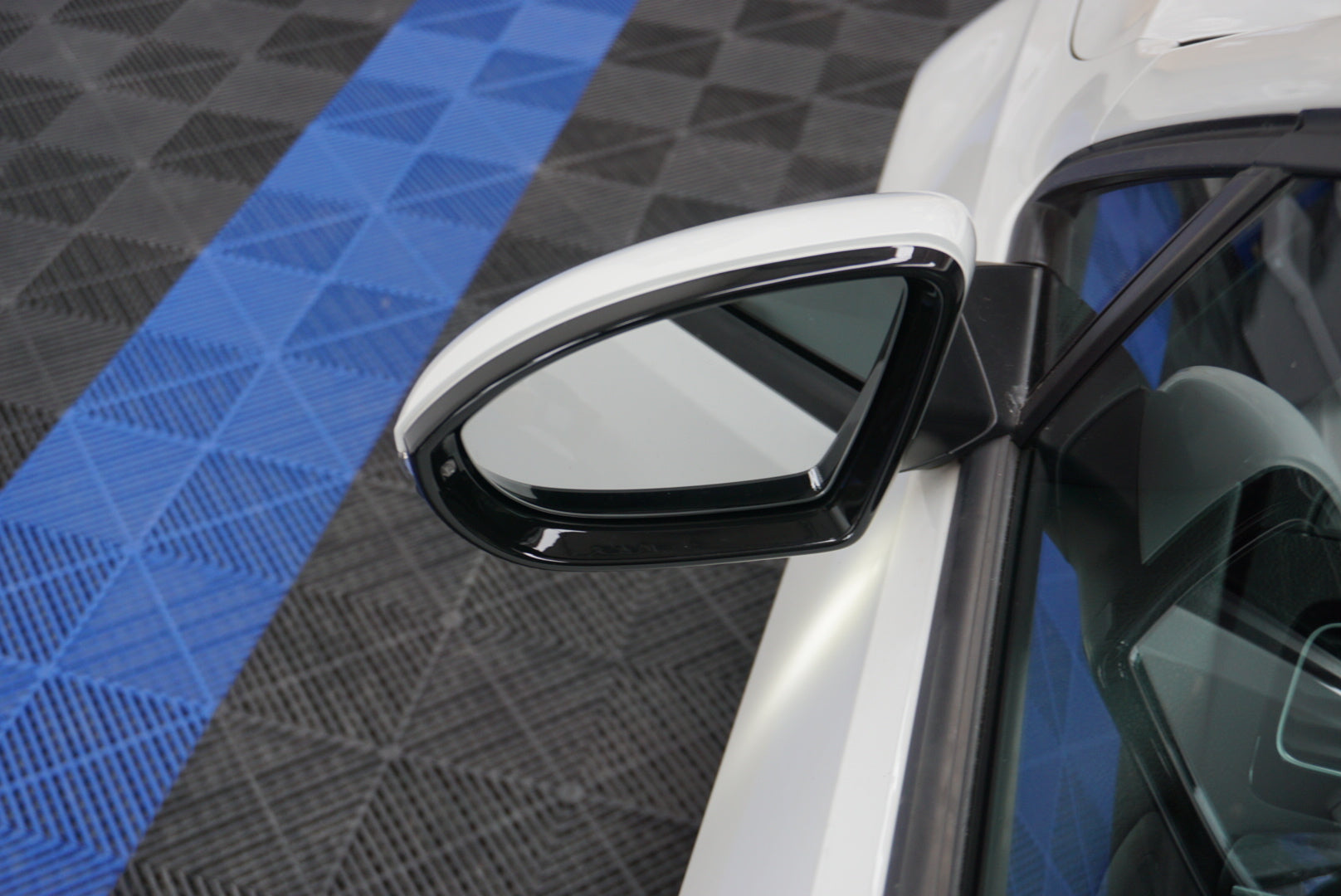 Volkswagen Golf MK7 / MK7.5 Gloss Black Wing Mirror Housing (2013-2019)