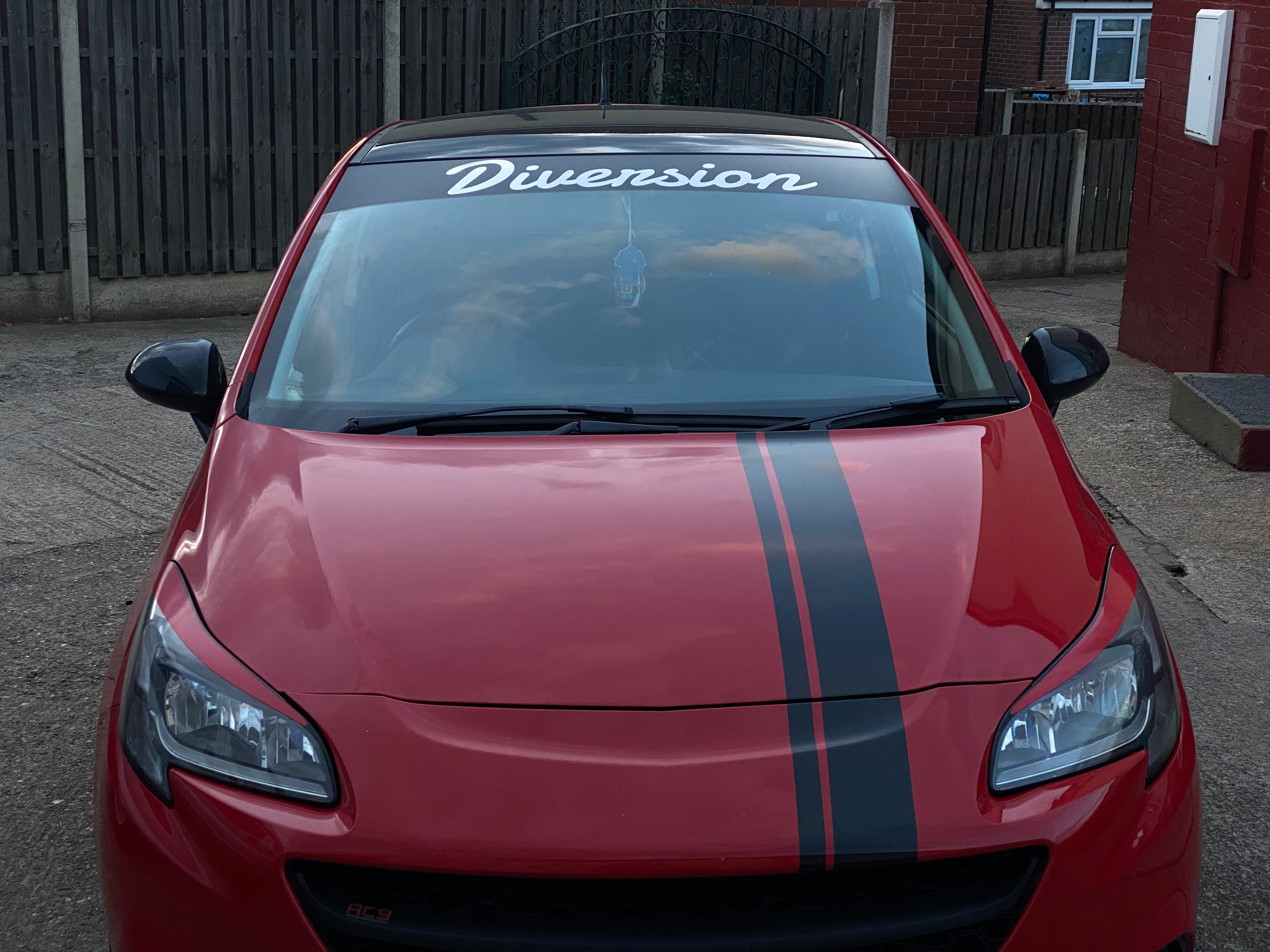 DIVERSION Italic Sun Strip / Window Banner (OIL SLICK/MULTICOLOURED)
