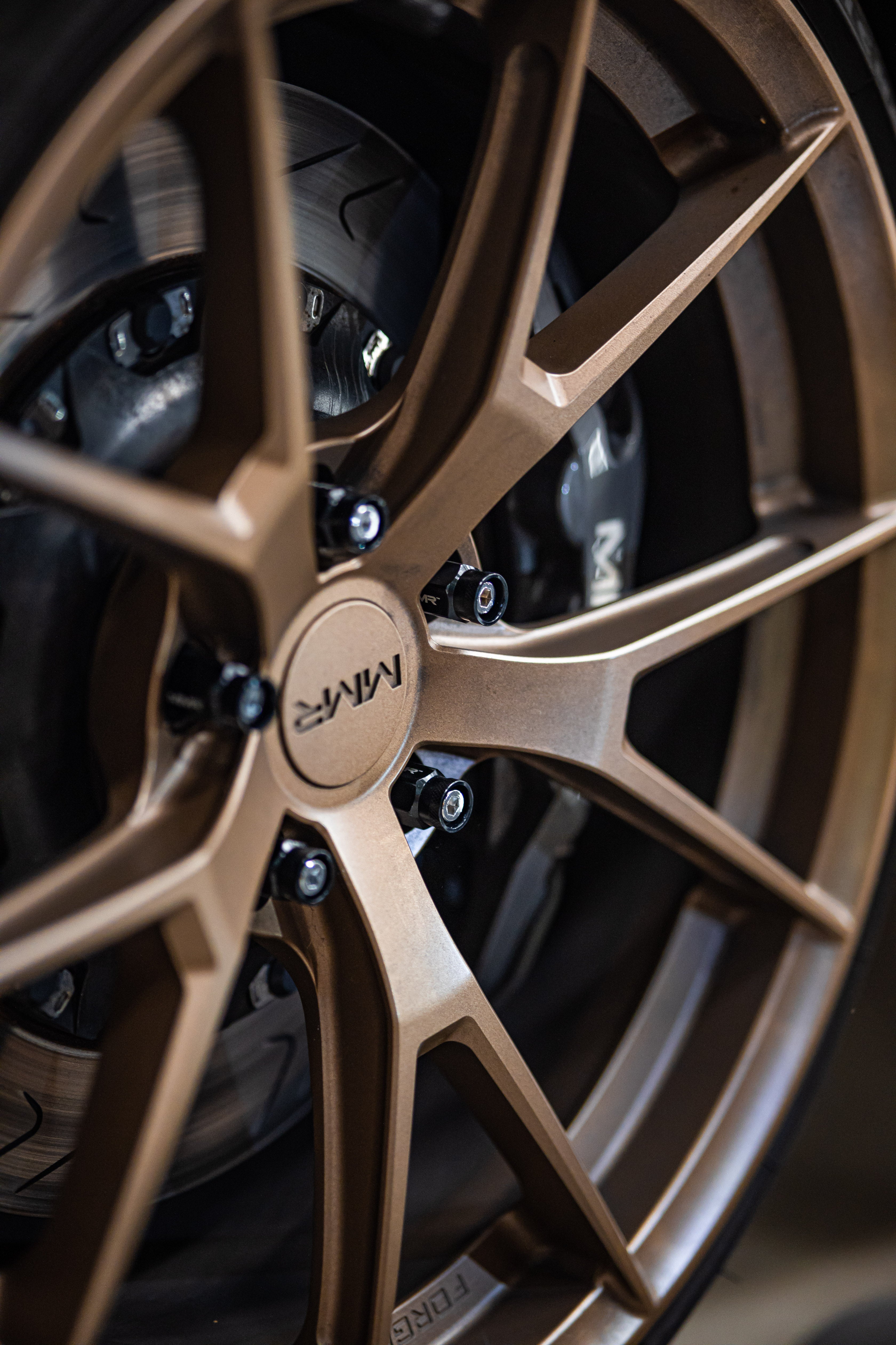 BMW & MINI WHEEL STUD & NUT KIT – M14x1.25