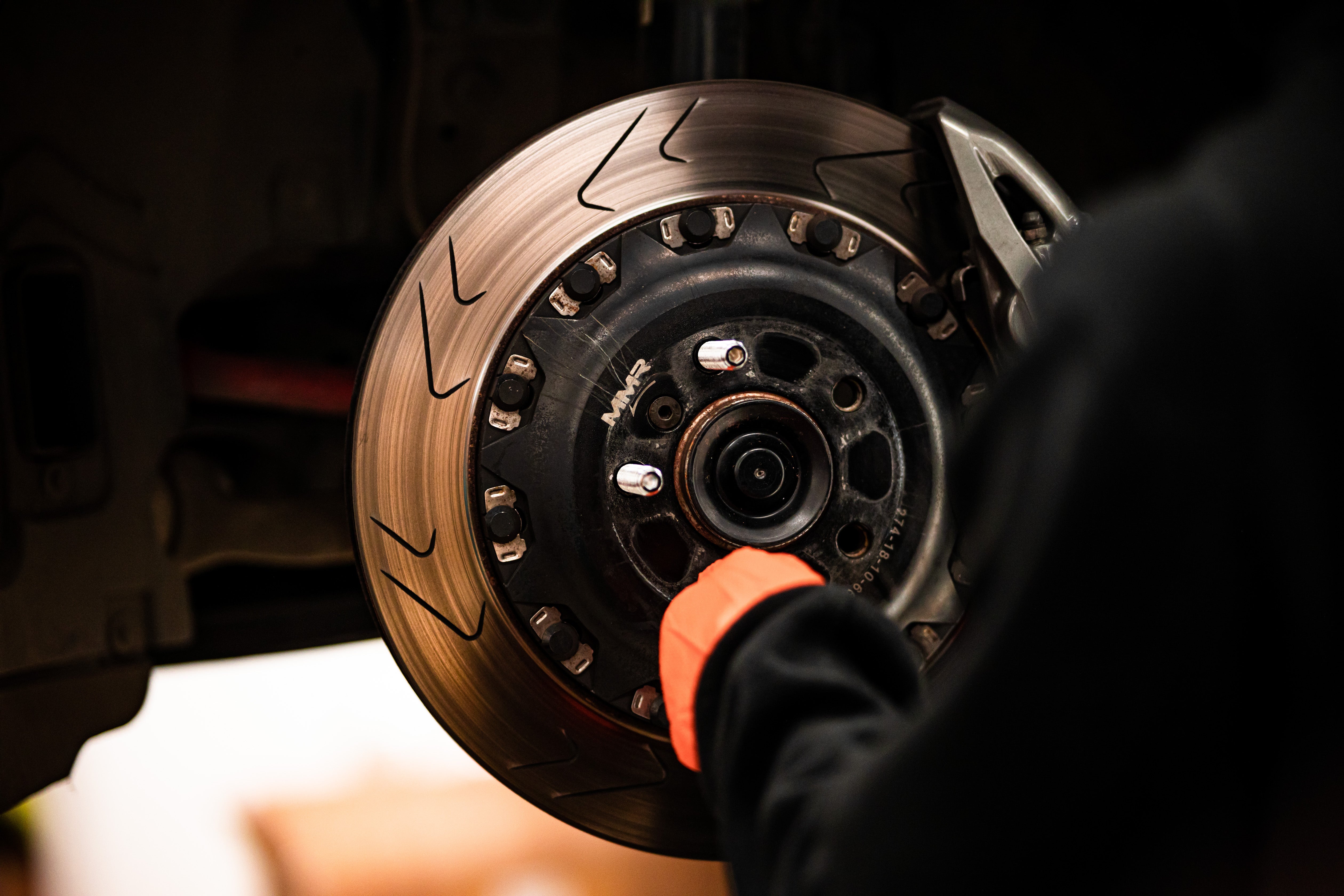 BMW & MINI WHEEL STUD & NUT KIT – M14x1.25