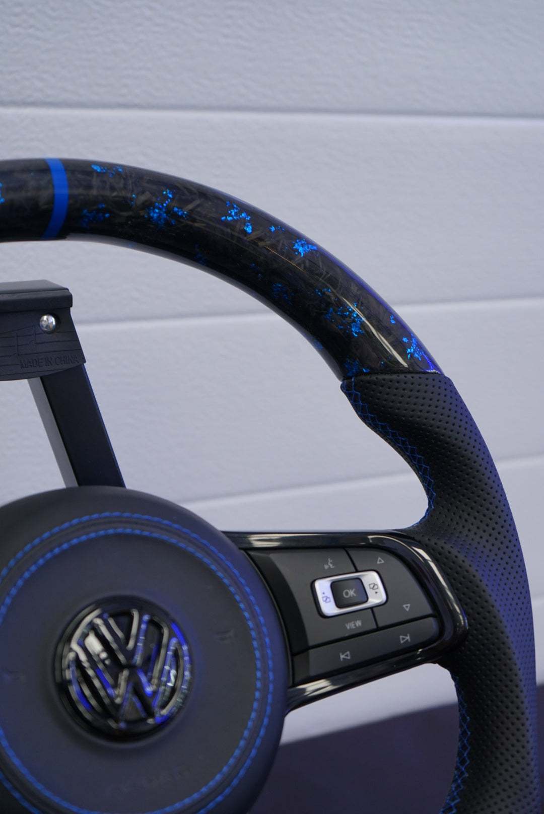 Volkswagen Golf MK7 / MK7.5 Polo MK5 / MK6 Custom Steering Wheel - SWVWGTIR32