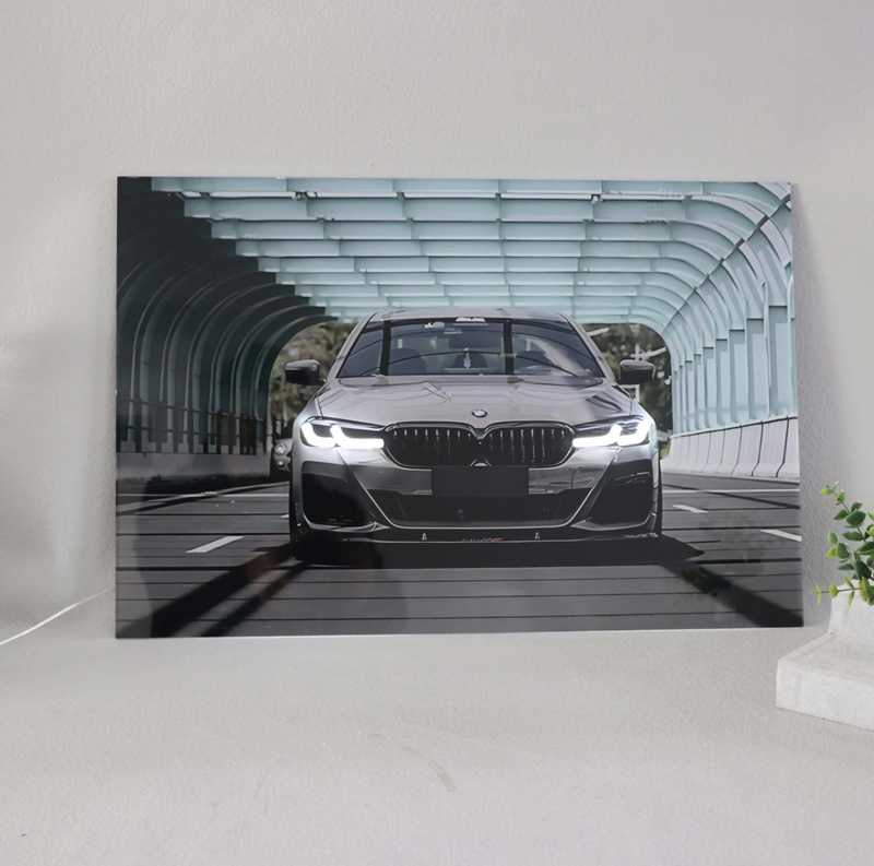 BMW 5 SERIES LED Acrylic Wall Art / 60x40cm - DIVERSION