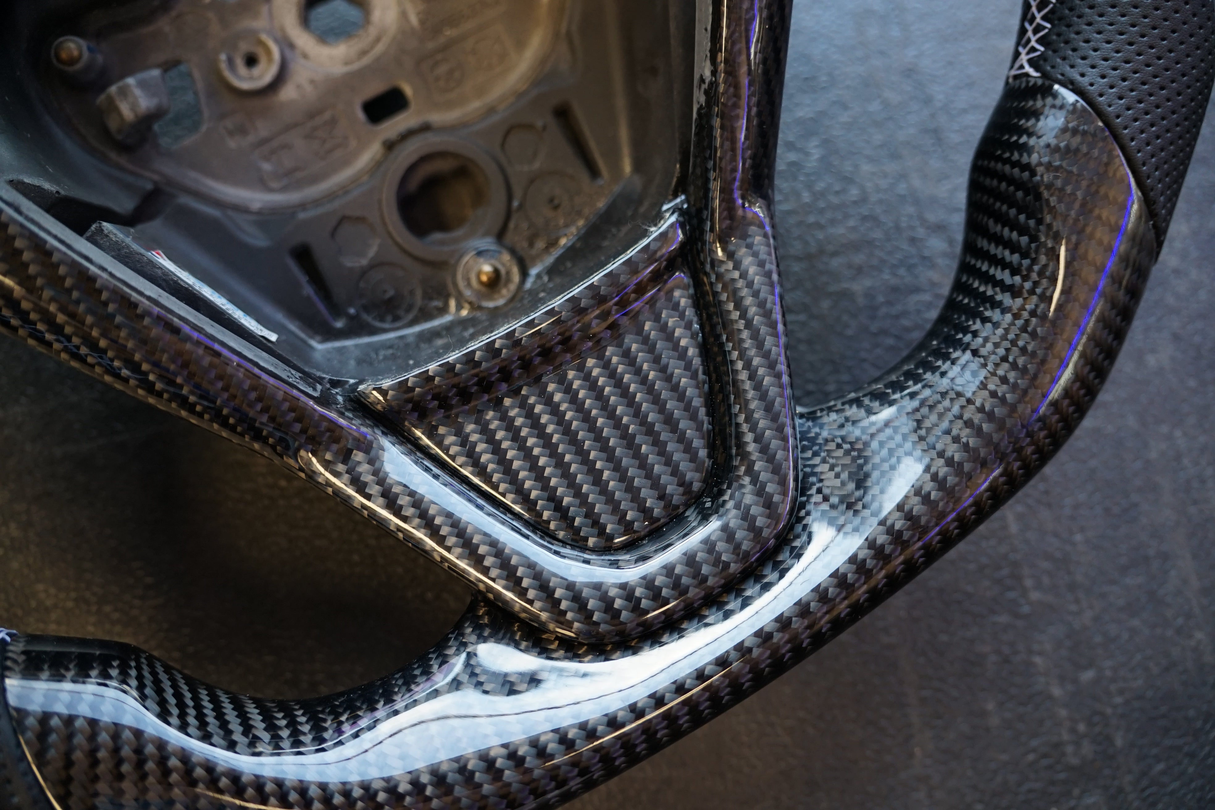 Ford Fiesta MK7 / MK7.5 Carbon Fibre Steering Wheel - SWFIESTA24