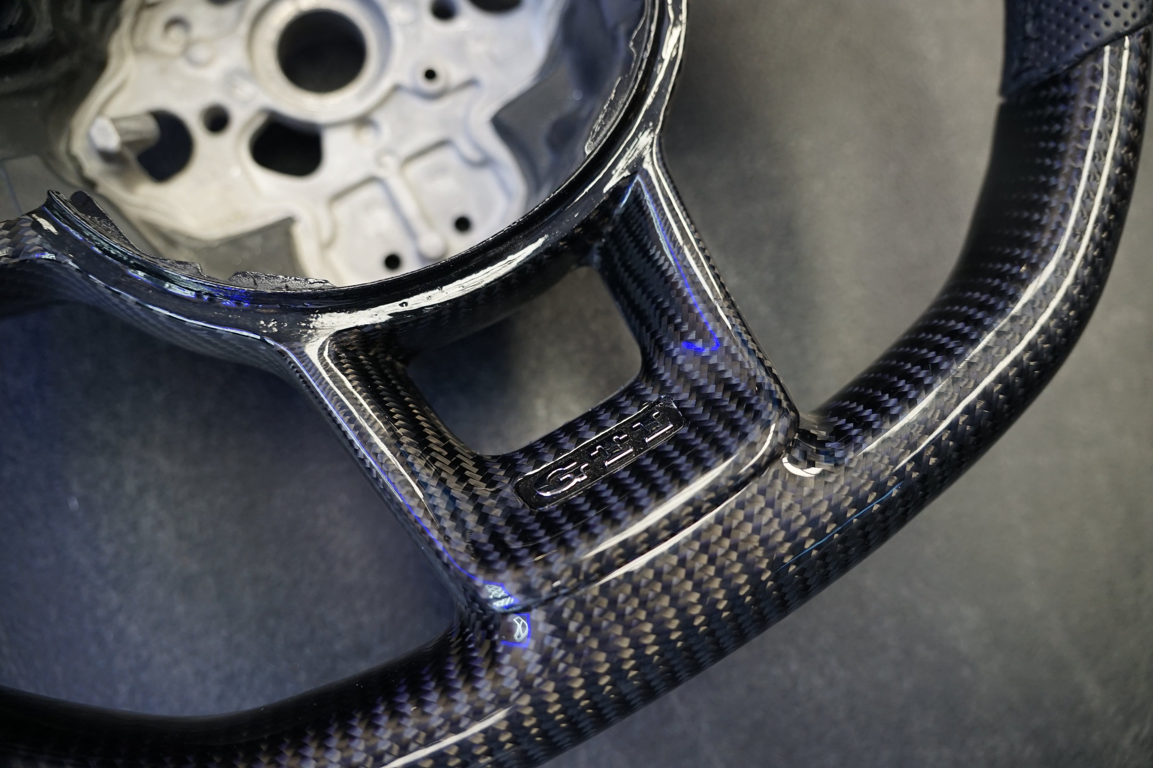 Volkswagen Golf MK7 / MK7.5 Polo MK5 / MK6 Forged Carbon Custom Steering Wheel - SWVWGTIR44