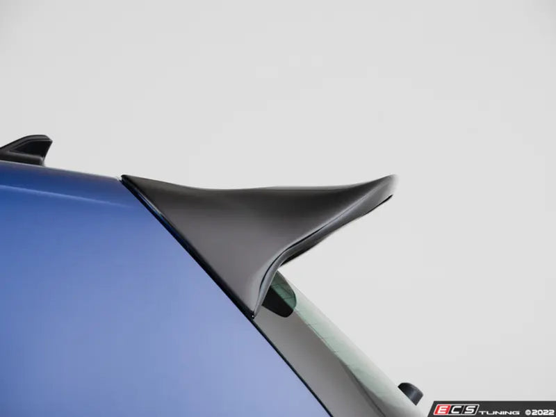 ECS Tuning Hatch Spoiler Extension Gloss Black - Mk8 R