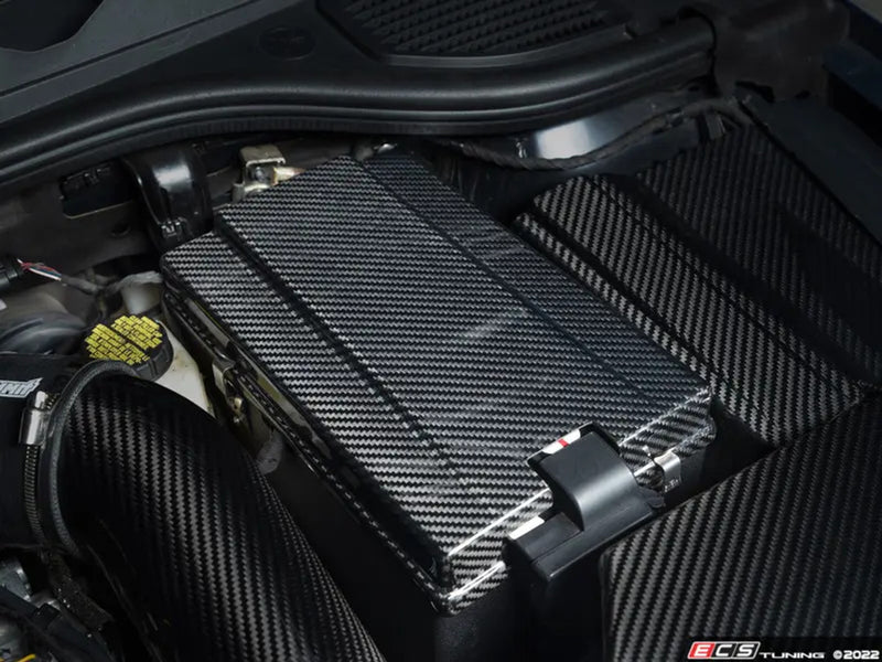 ECS Tuning Matte Black / Carbon Fibre Battery Cover Kit - MK8 GTI / Golf R