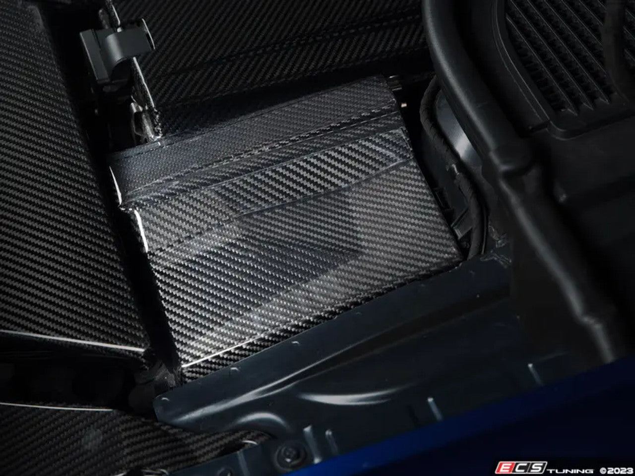 ECS Tuning Carbon Fibre Fuse Box/ECU Cover - MK8 GTI / Golf R