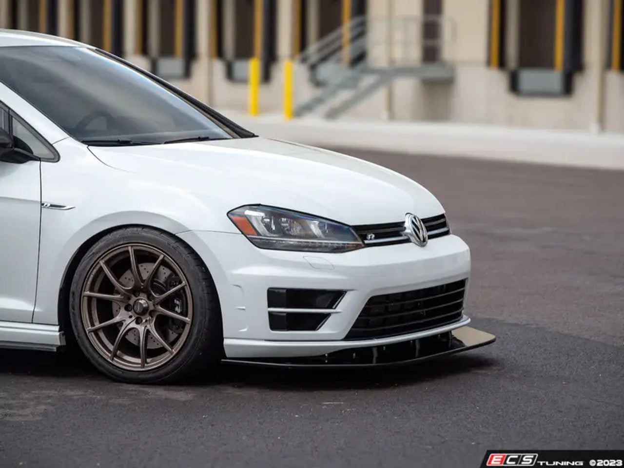ECS Tuning MK7/MK7.5 GTI/Golf R Functional Aerodynamic Front Splitter