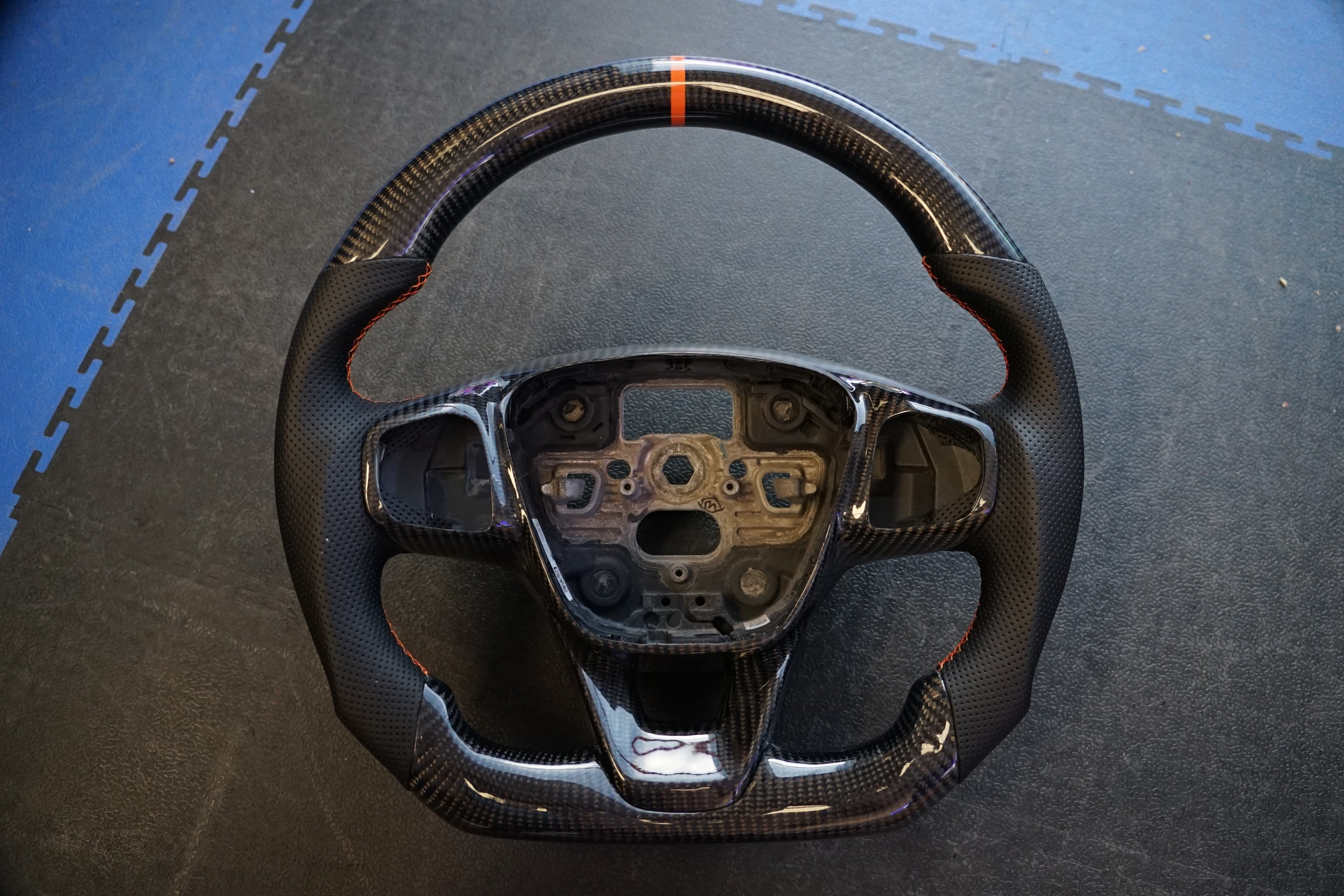 Ford Fiesta MK8 / Focus MK4 Custom Leather Steering Wheel - SWFIESTAMK88