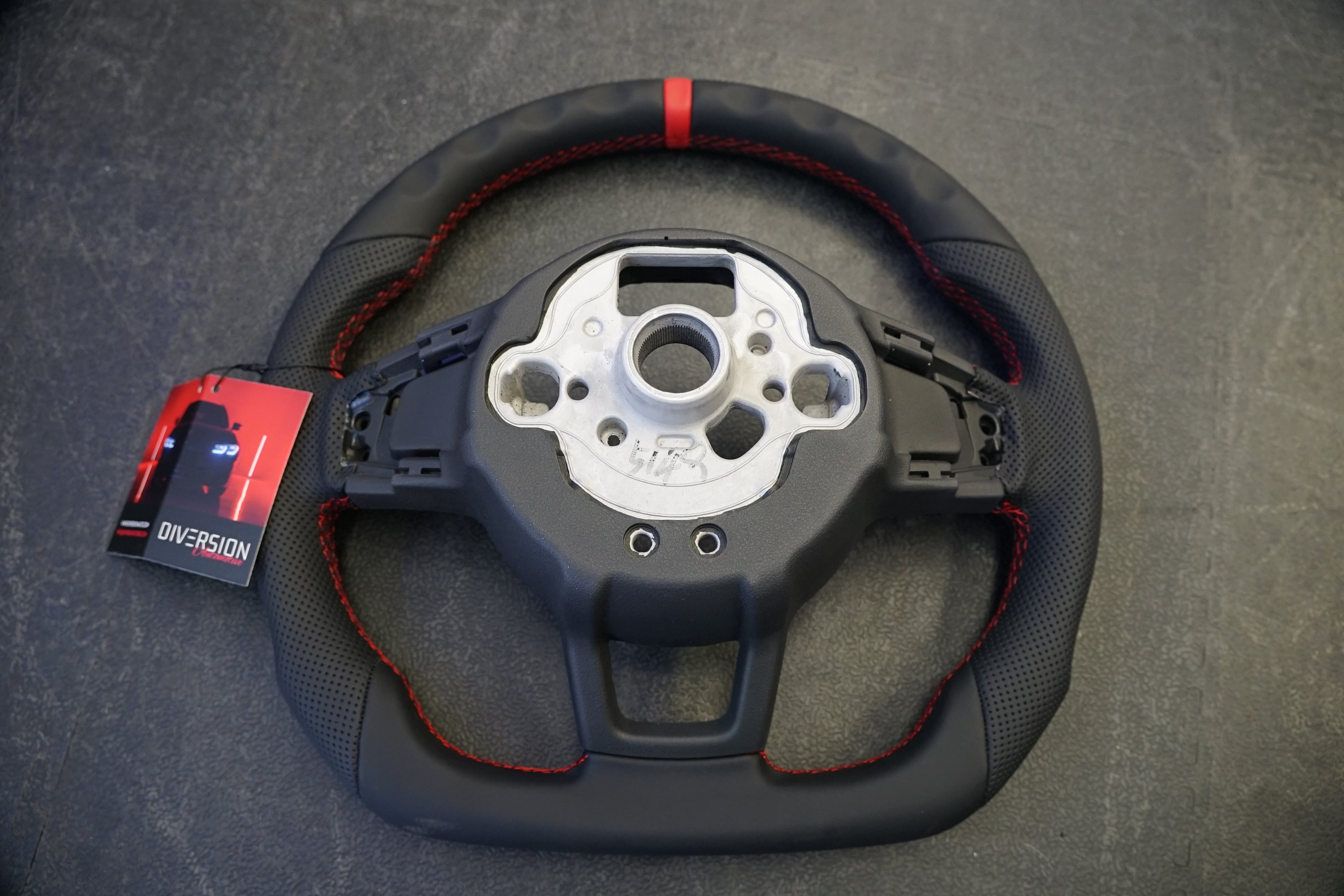 Volkswagen Golf MK7 / MK7.5 Polo MK5 / MK6 Forged Carbon Custom Steering Wheel - SWVWGTIR41