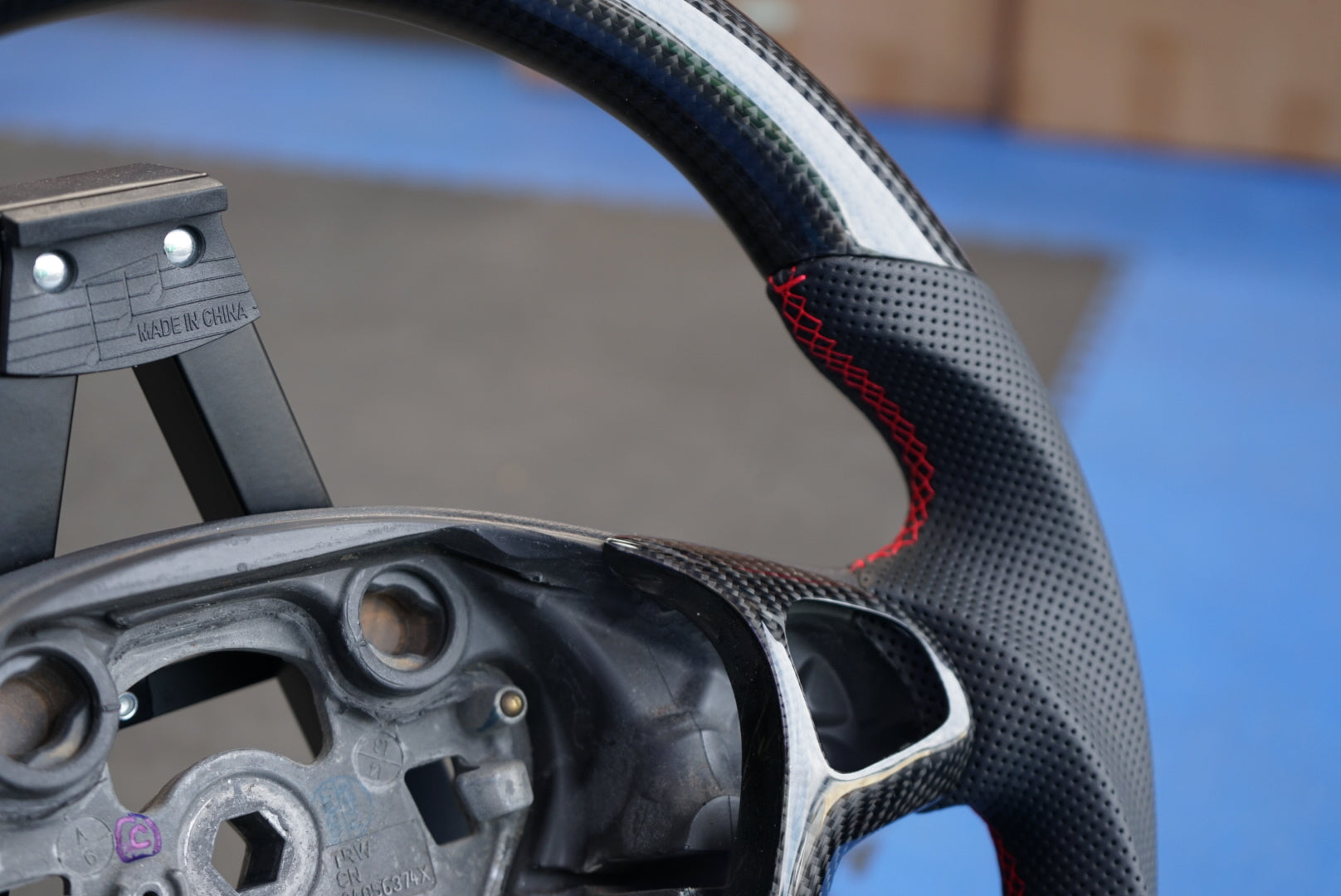 Ford Fiesta MK7 / MK7.5 Carbon Fibre Steering Wheel - SWFIESTA18
