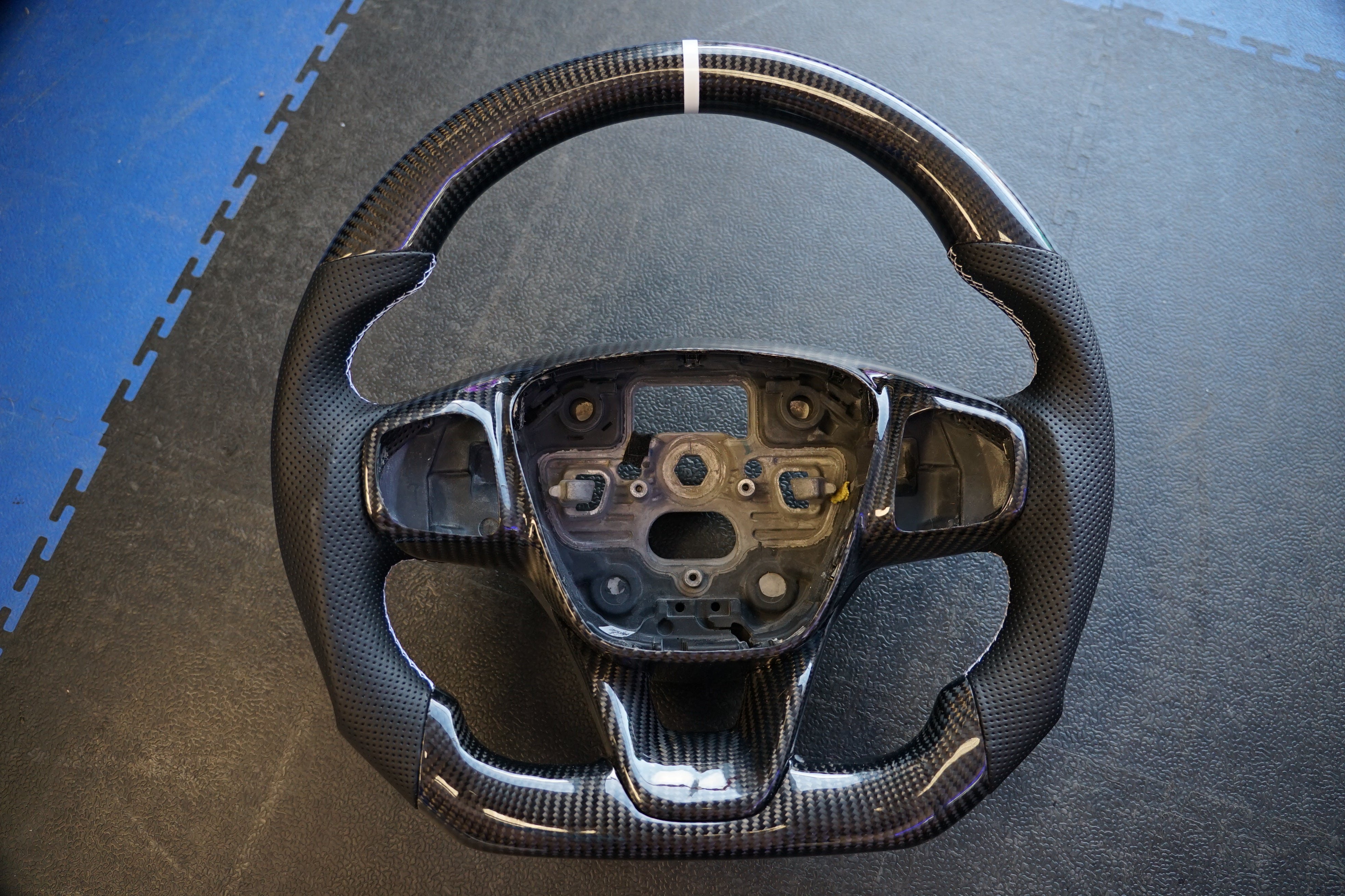 Ford Fiesta MK8 / Focus MK4 Custom Leather Steering Wheel - SWFIESTAMK89