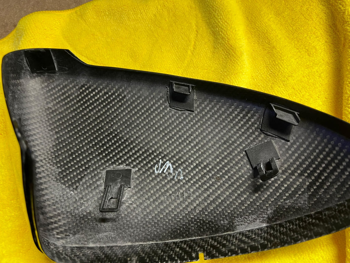 CLEARANCE 8015 -volkswagen VW Golf MK7 / MK7.5 Genuine DRY Carbon Fibre Wing Mirror Covers (2013- 2019)