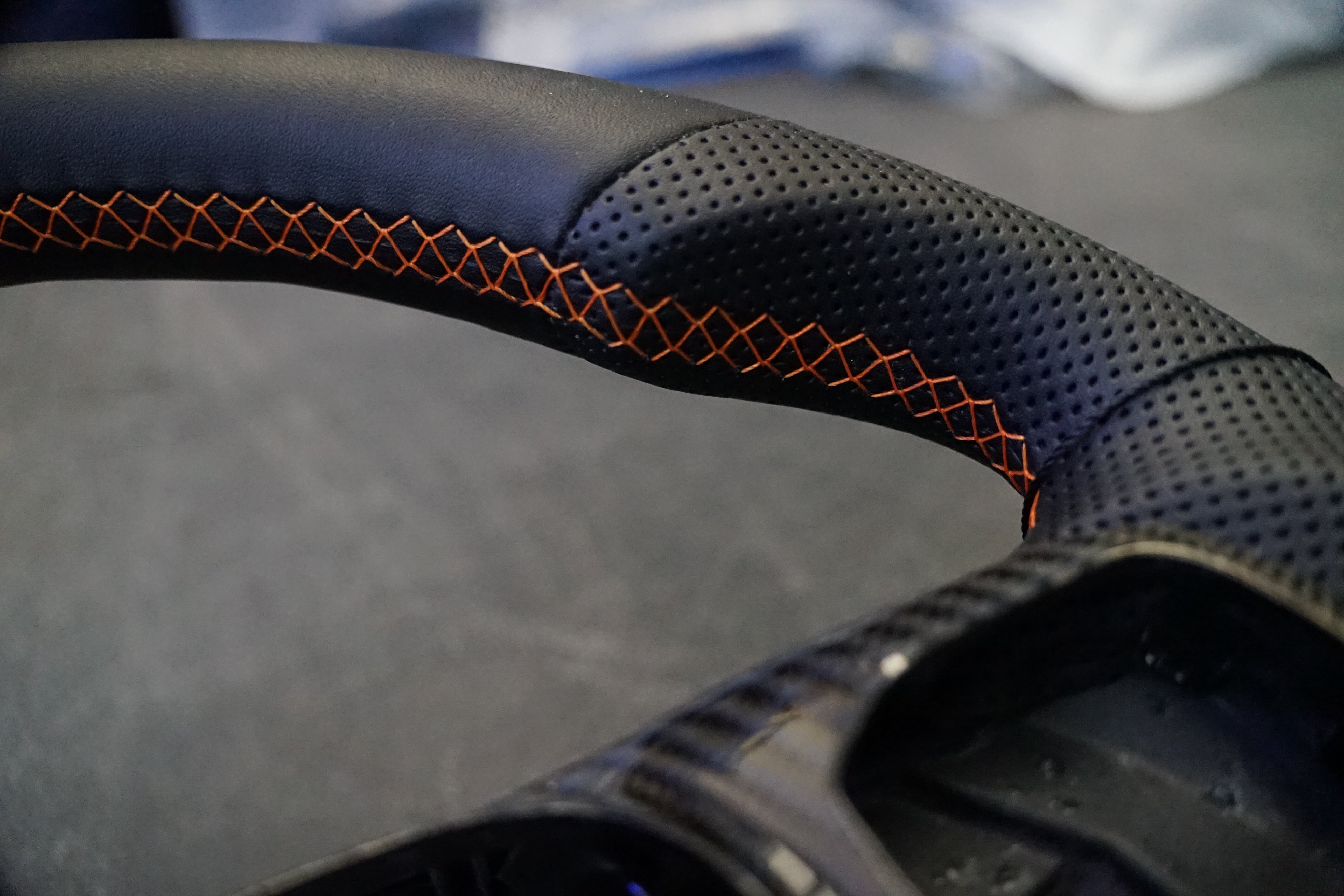 Ford Fiesta MK8 / Focus MK4 Custom Leather Steering Wheel - SWFIESTAMK87