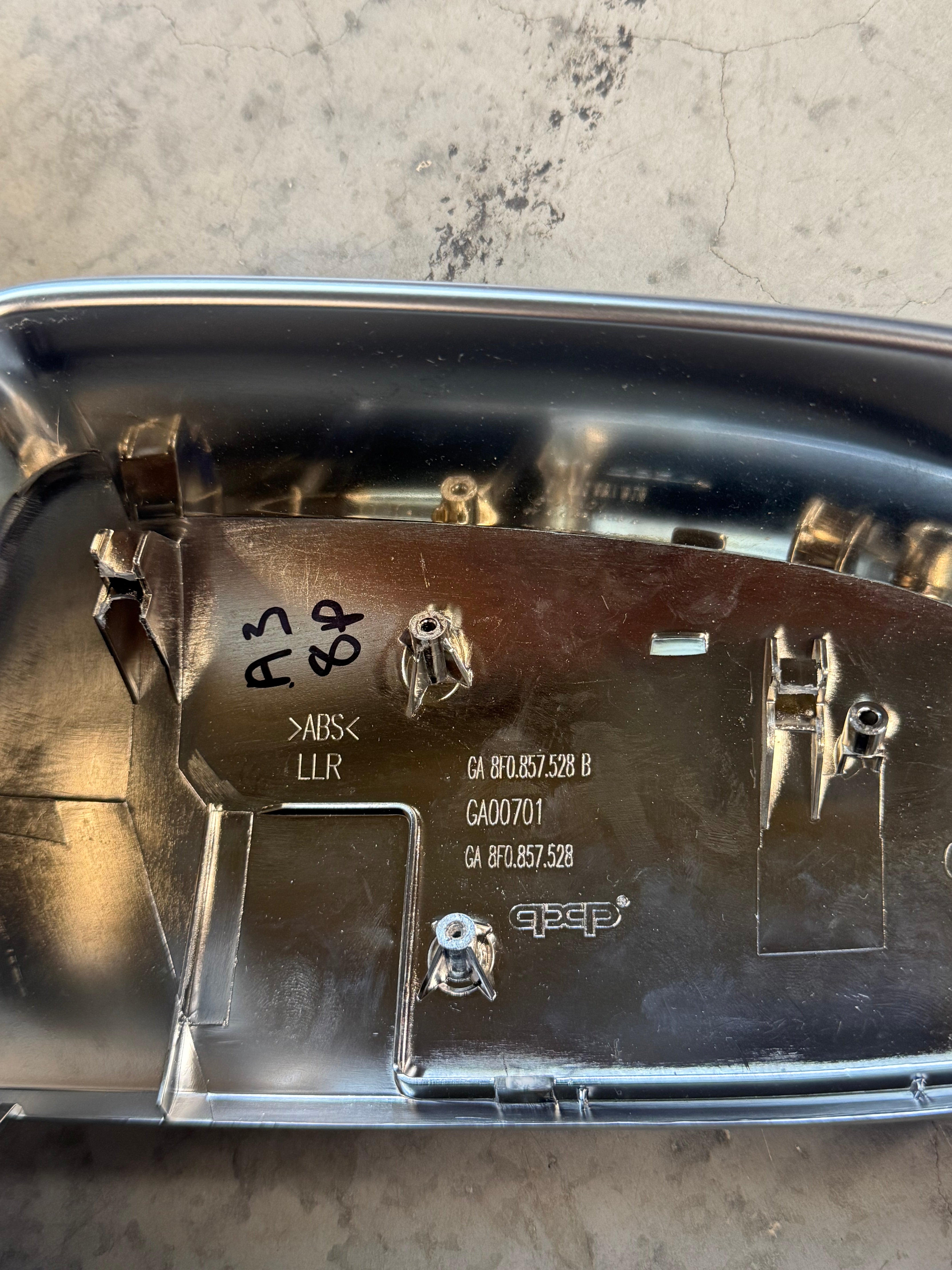 **CLEARANCE** Audi A3 / S3 / RS3 8P B8.5 Satin Chrome Mirror Covers