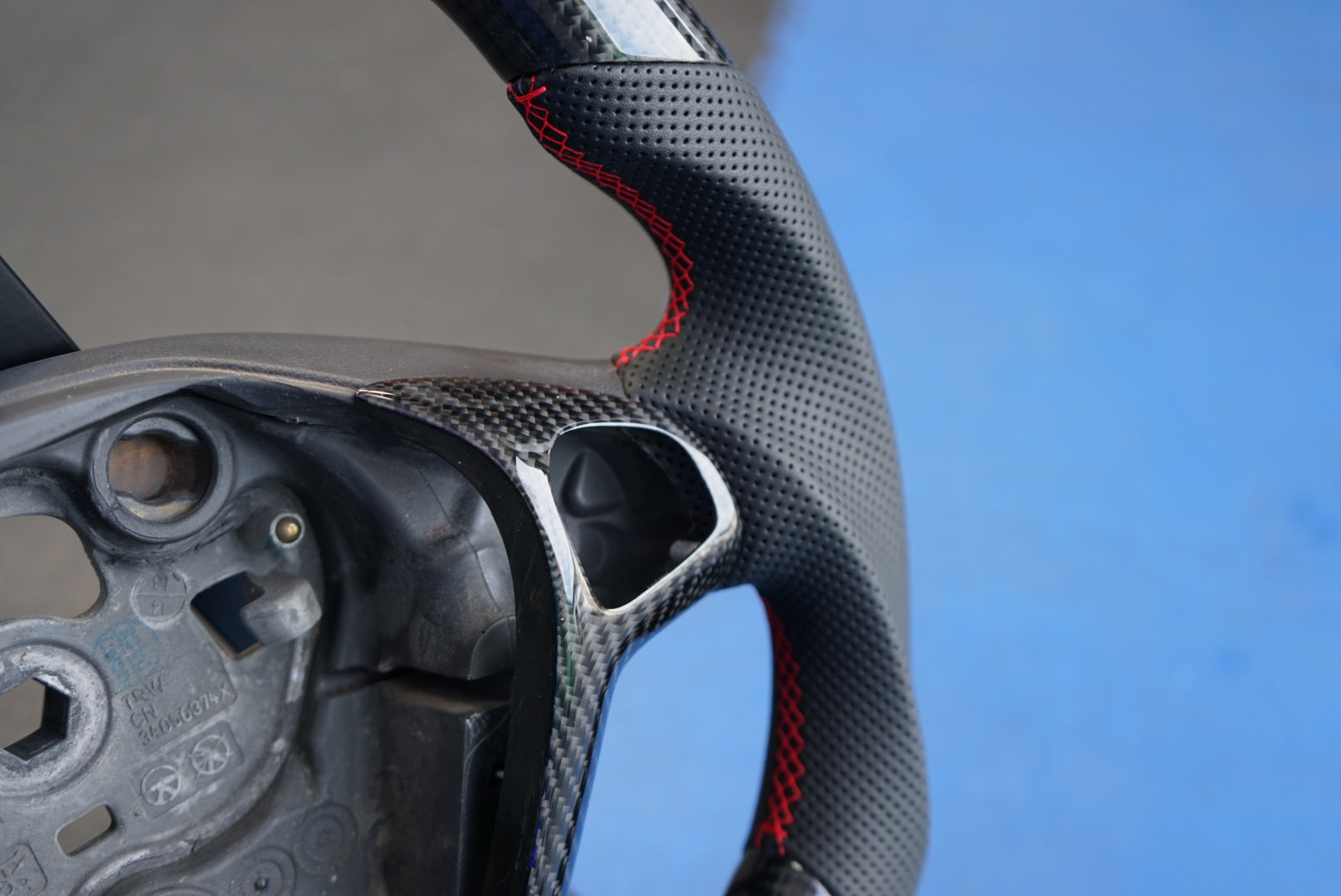 Ford Fiesta MK7 / MK7.5 Carbon Fibre Steering Wheel - SWFIESTA18