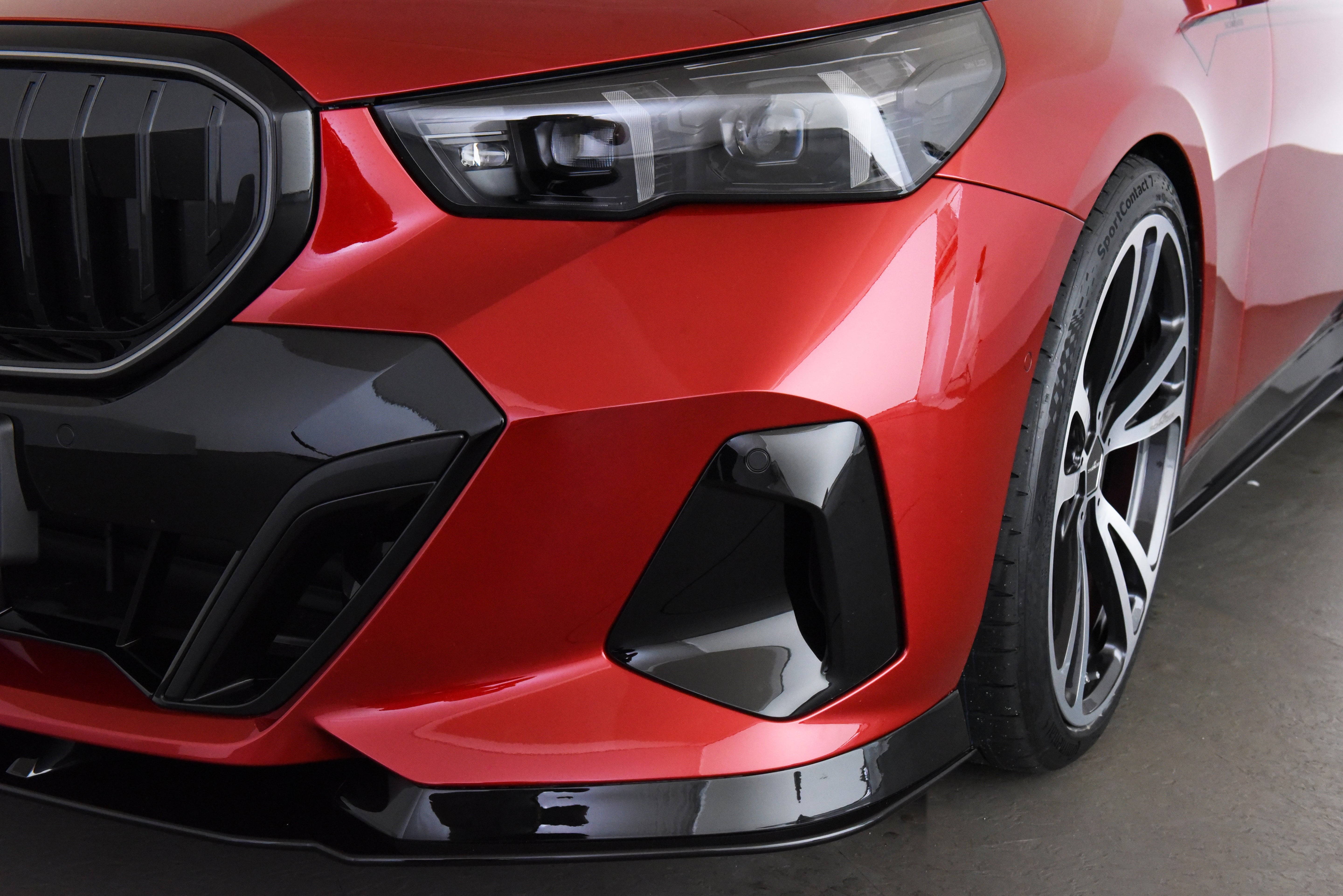 AC Schnitzer front splitter set for BMW 5 series G60 Sedan, G61 Touring (5111360310)