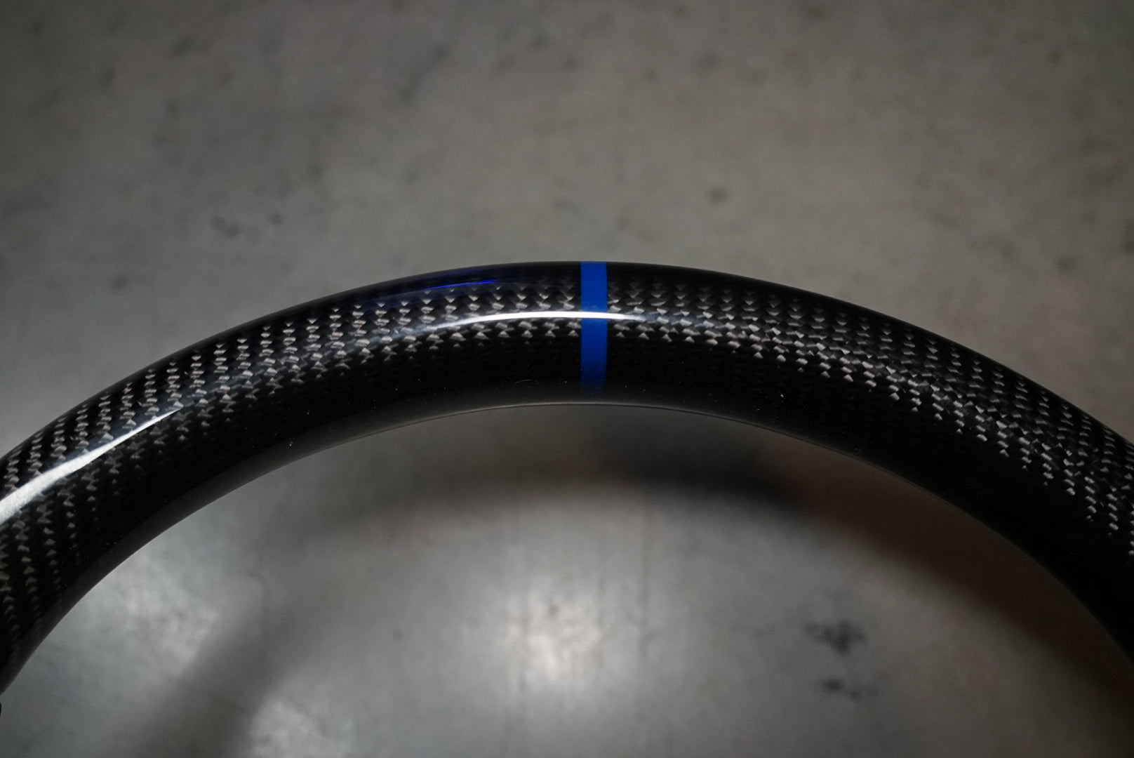 Volkswagen Golf MK7 / MK7.5 Polo MK5 / MK6 Carbon Steering Wheel - SWVWGTIR39