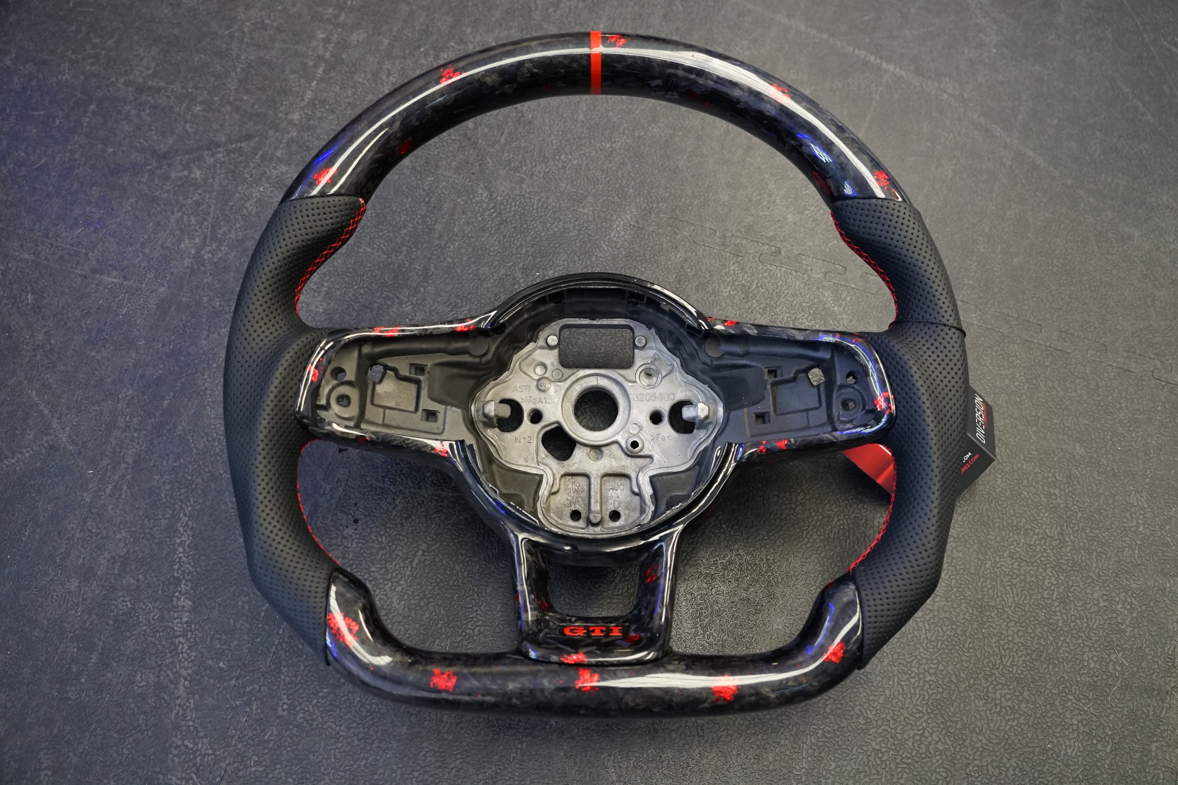 Volkswagen Golf MK7 / MK7.5 Polo MK5 / MK6 Forged Carbon Custom Steering Wheel - SWVWGTIR43
