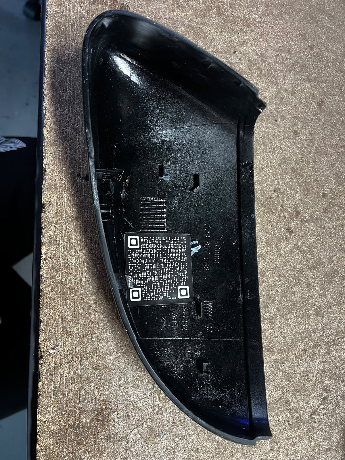 CLEARANCE 8005 - Volkswagen Scirocco / Beetle / Jetta Carbon Fibre Wing Mirror Replacement Caps (2009+ Models)