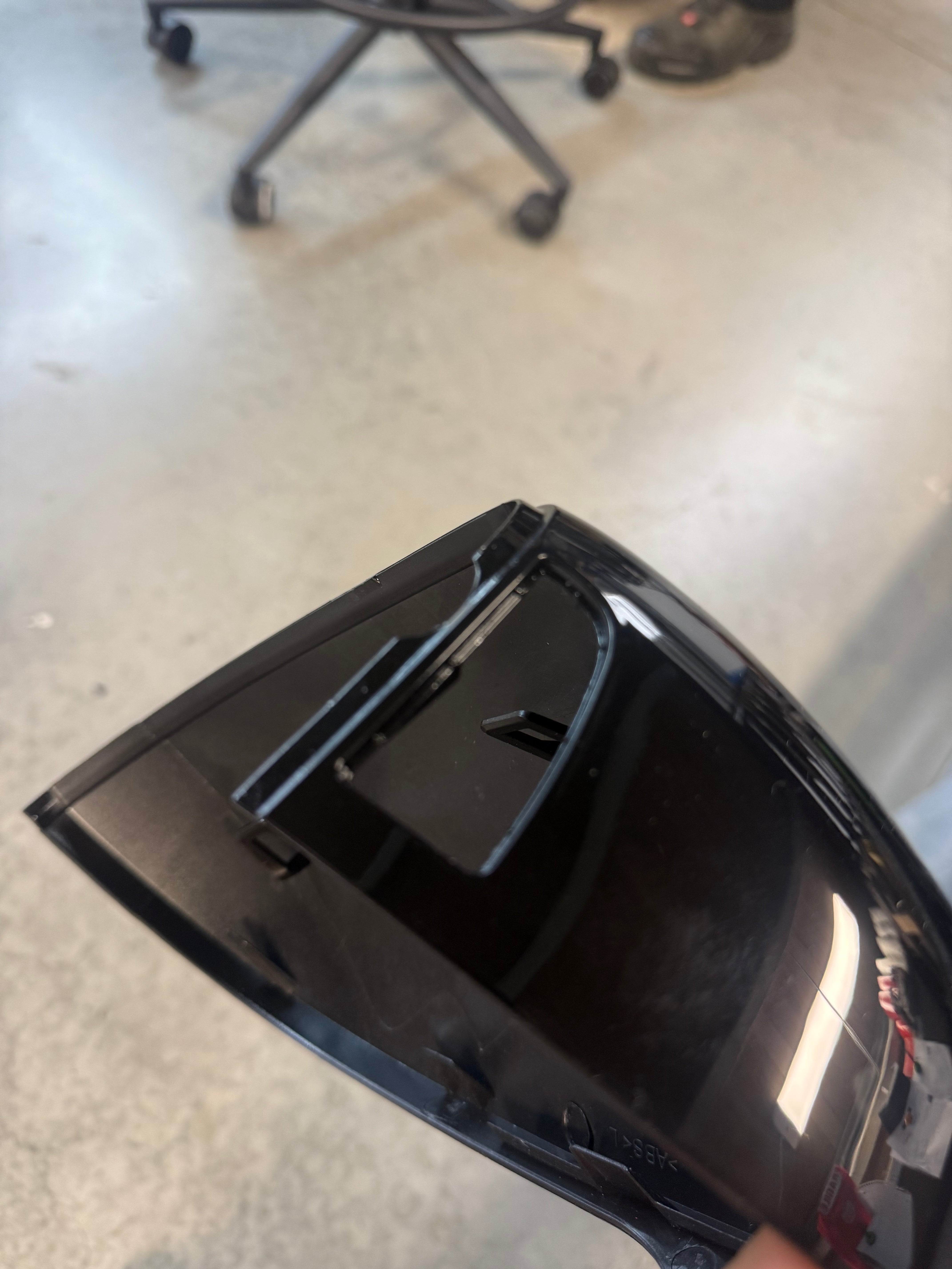 **CLEARANCE**Volkswagen Golf MK8 / ID3 Gloss Black Replacement Mirror Cover Pair (2020+ Models)
