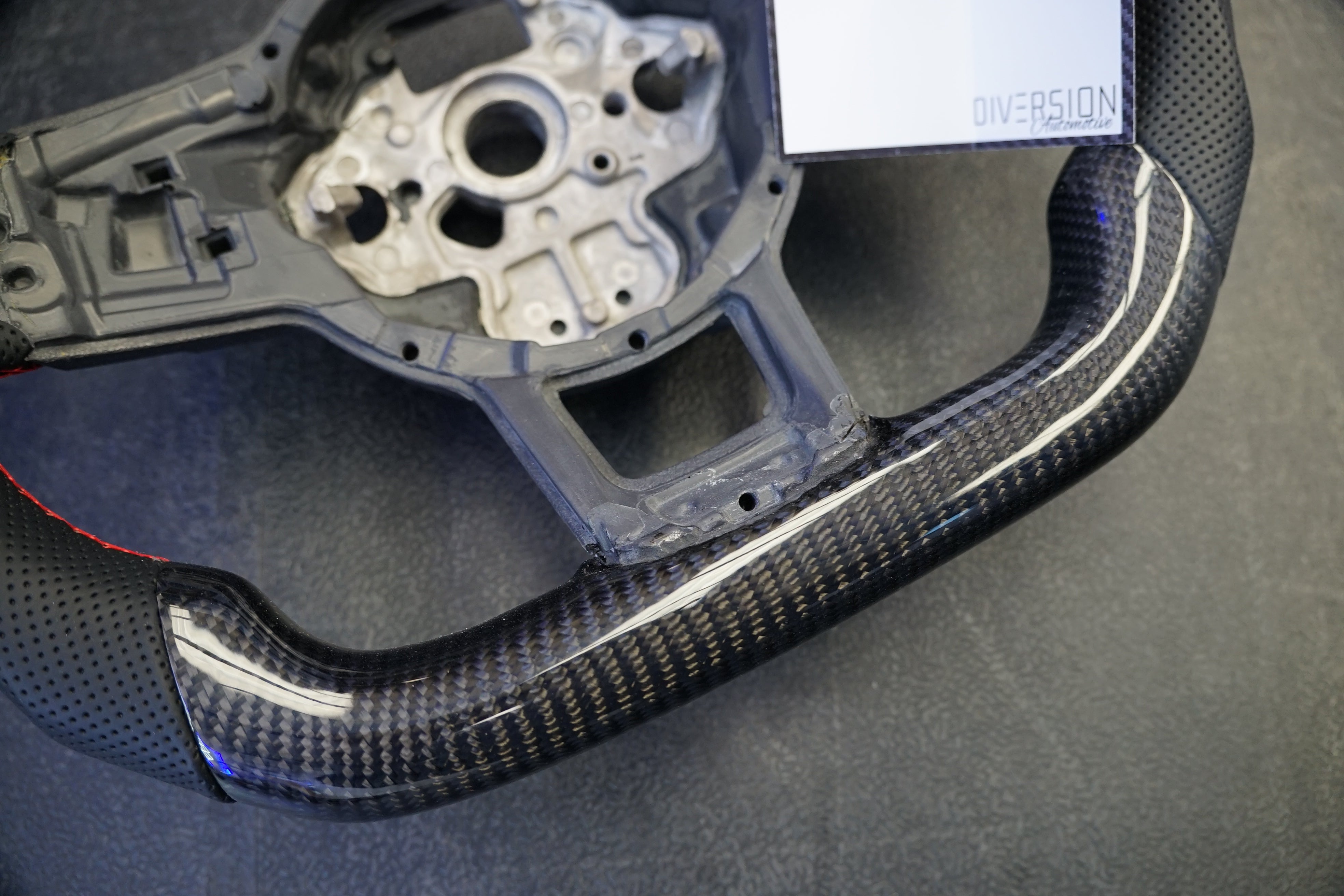 Volkswagen Golf MK7 / MK7.5 Polo MK5 / MK6 Custom Carbon Steering Wheel - SWVWGTIR38