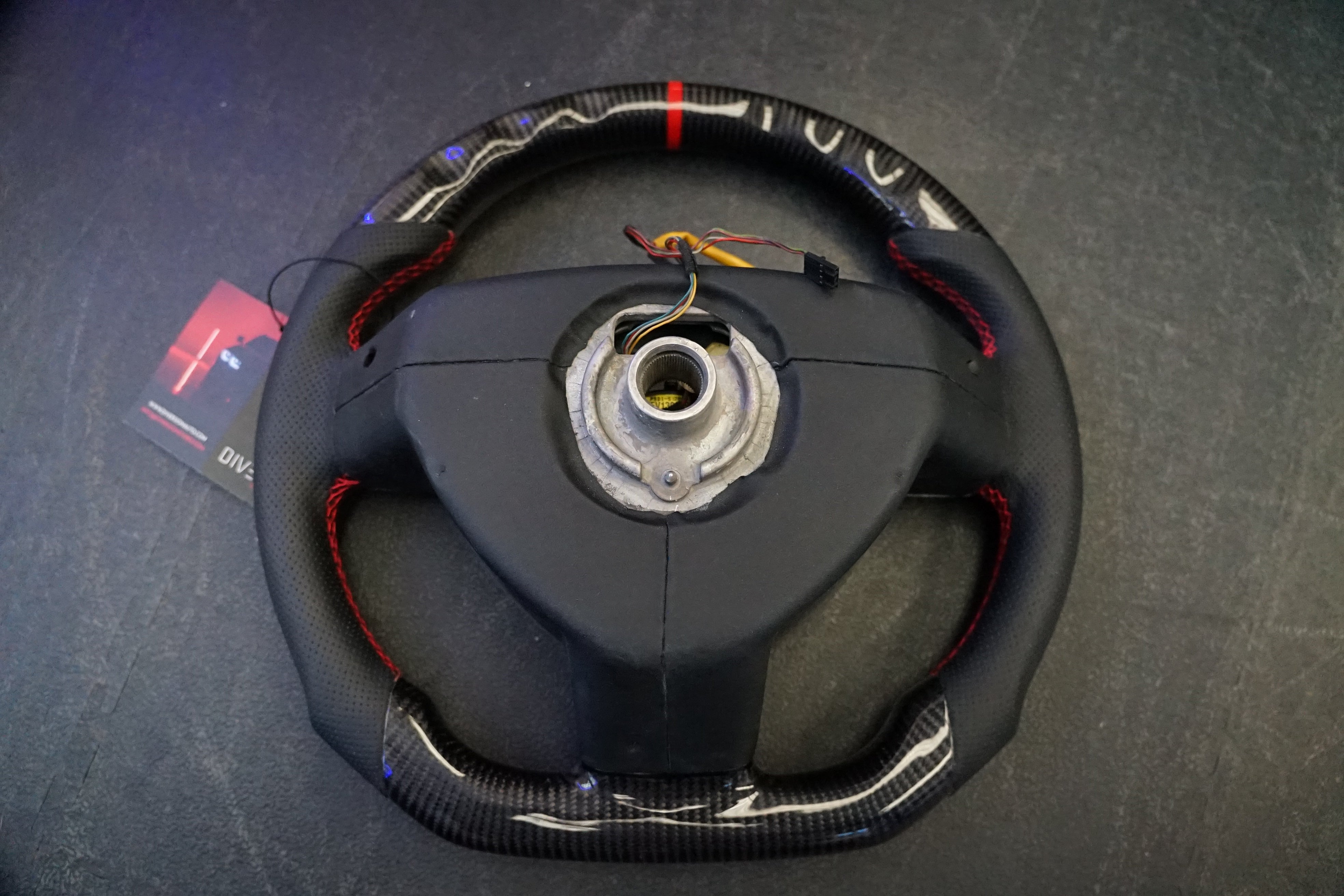 Vauxhall Astra H 2004-2010 Carbon Fibre Steering Wheel (IN STOCK) | SWASTRAH2