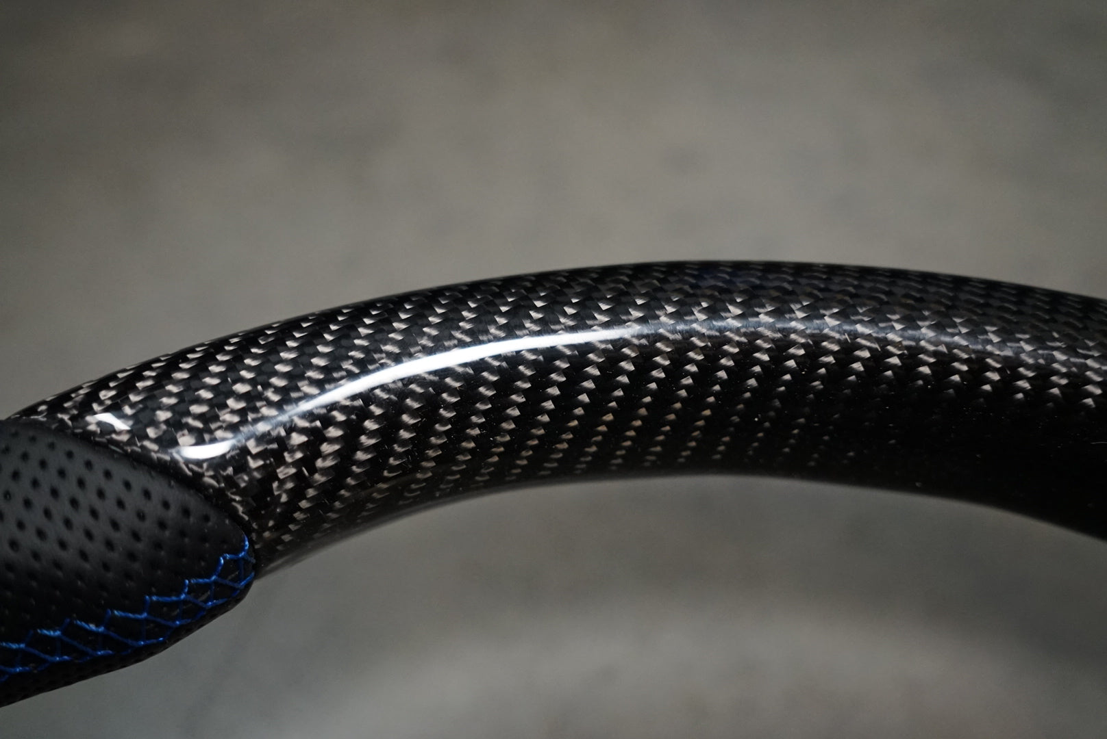 Volkswagen Golf MK7 / MK7.5 Polo MK5 / MK6 Carbon Steering Wheel - SWVWGTIR39