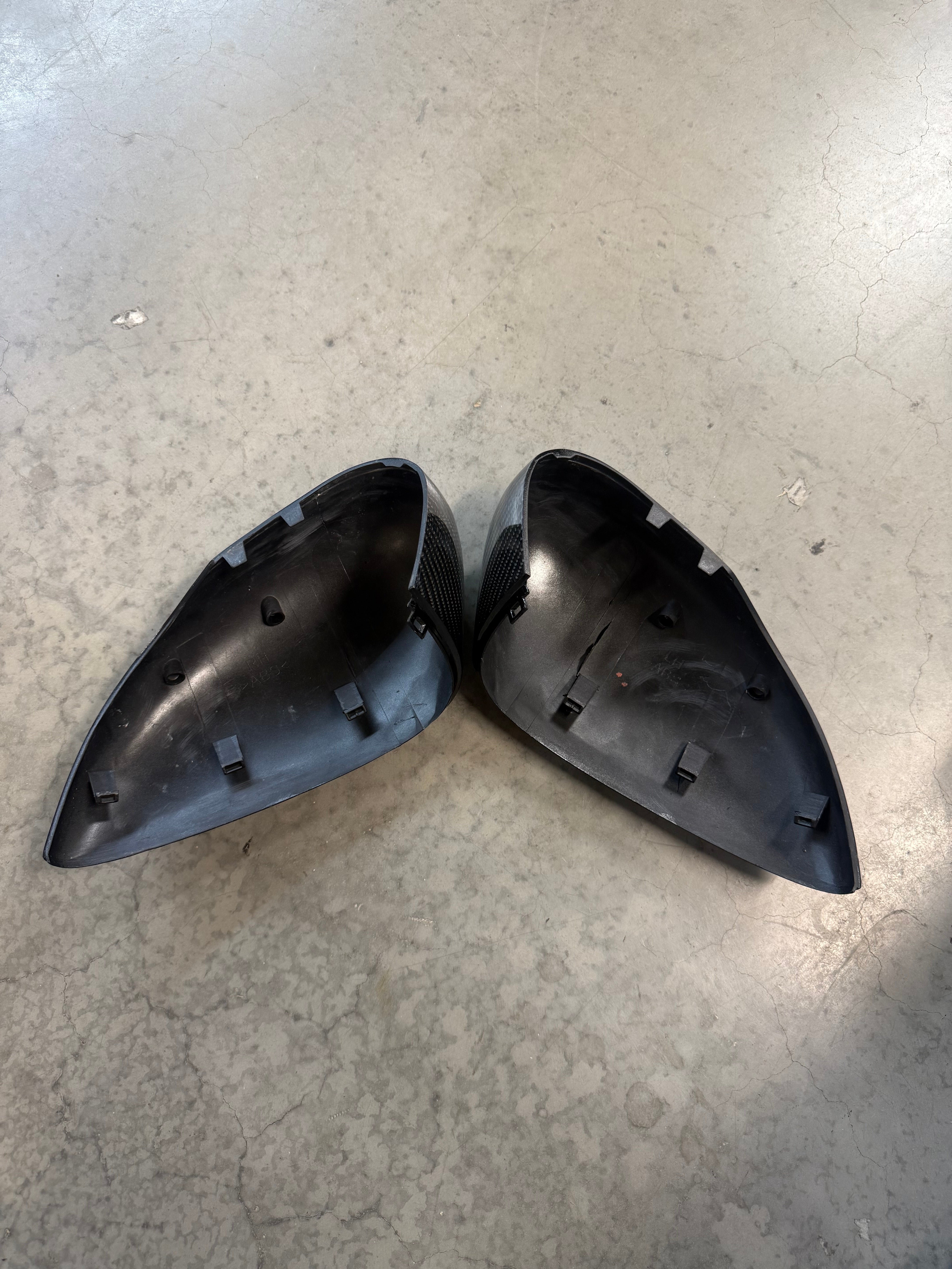 **CLEARANCE** Ford Fiesta MK7/7.5 Genuine Carbon Fibre Wing Mirror Replacement Covers (Carbon Replacement)