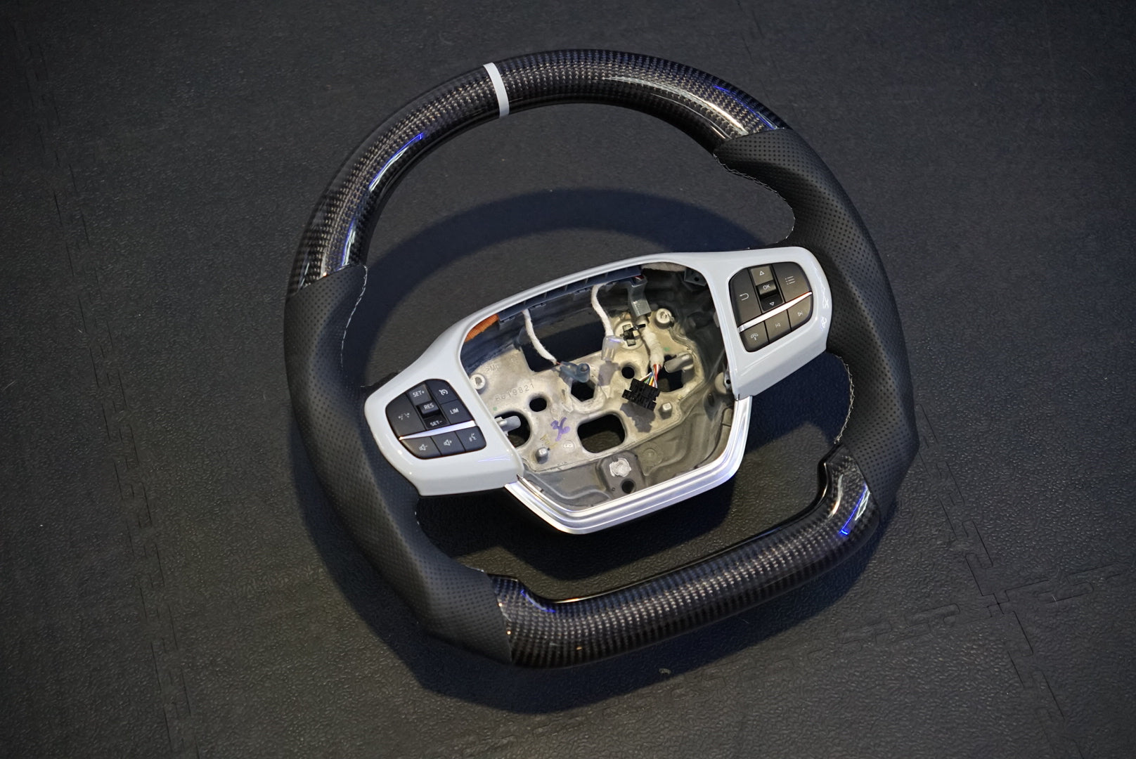 Ford Puma 2023+ Carbon Fibre Custom Steering Wheel (IN STOCK / SWPUMA1)