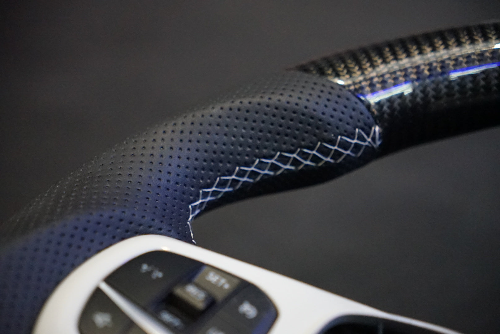 Ford Puma 2023+ Carbon Fibre Custom Steering Wheel (IN STOCK / SWPUMA1)