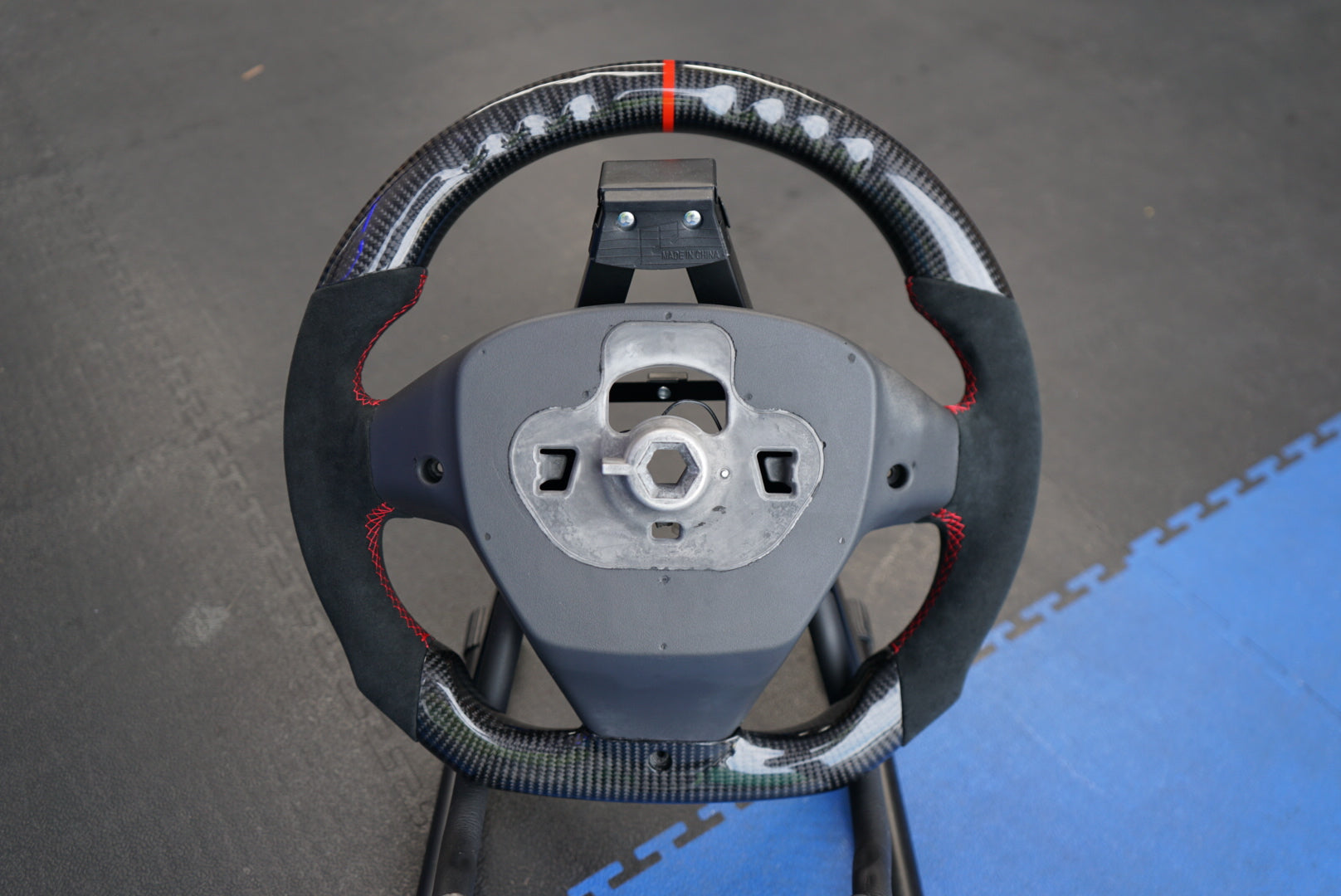 Ford Fiesta MK7 / MK7.5 Carbon Fibre Steering Wheel - SWFIESTA19