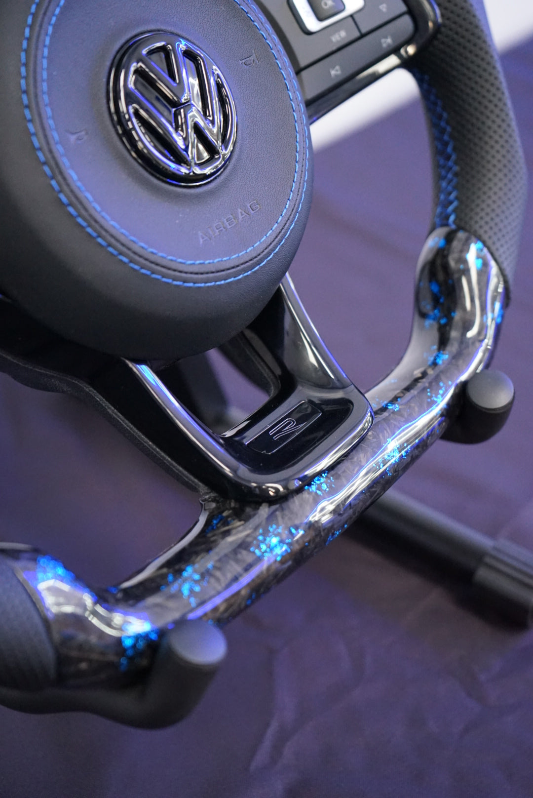 Volkswagen Golf MK7 / MK7.5 Polo MK5 / MK6 Custom Steering Wheel - SWVWGTIR32