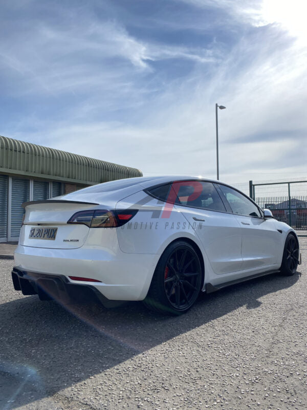 Tesla Model 3 Carbon Fibre Side Skirts