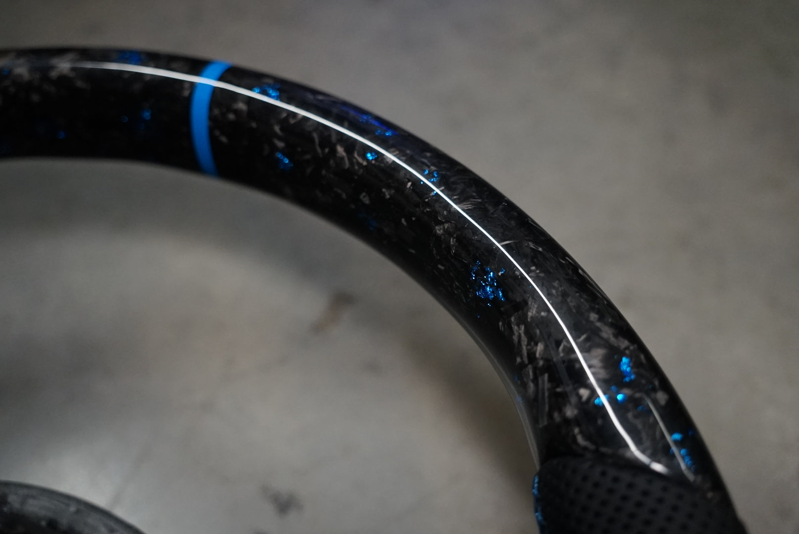 Volkswagen Golf MK7 / MK7.5 Polo MK5 / MK6 Forged Carbon Custom Steering Wheel - SWVWGTIR40