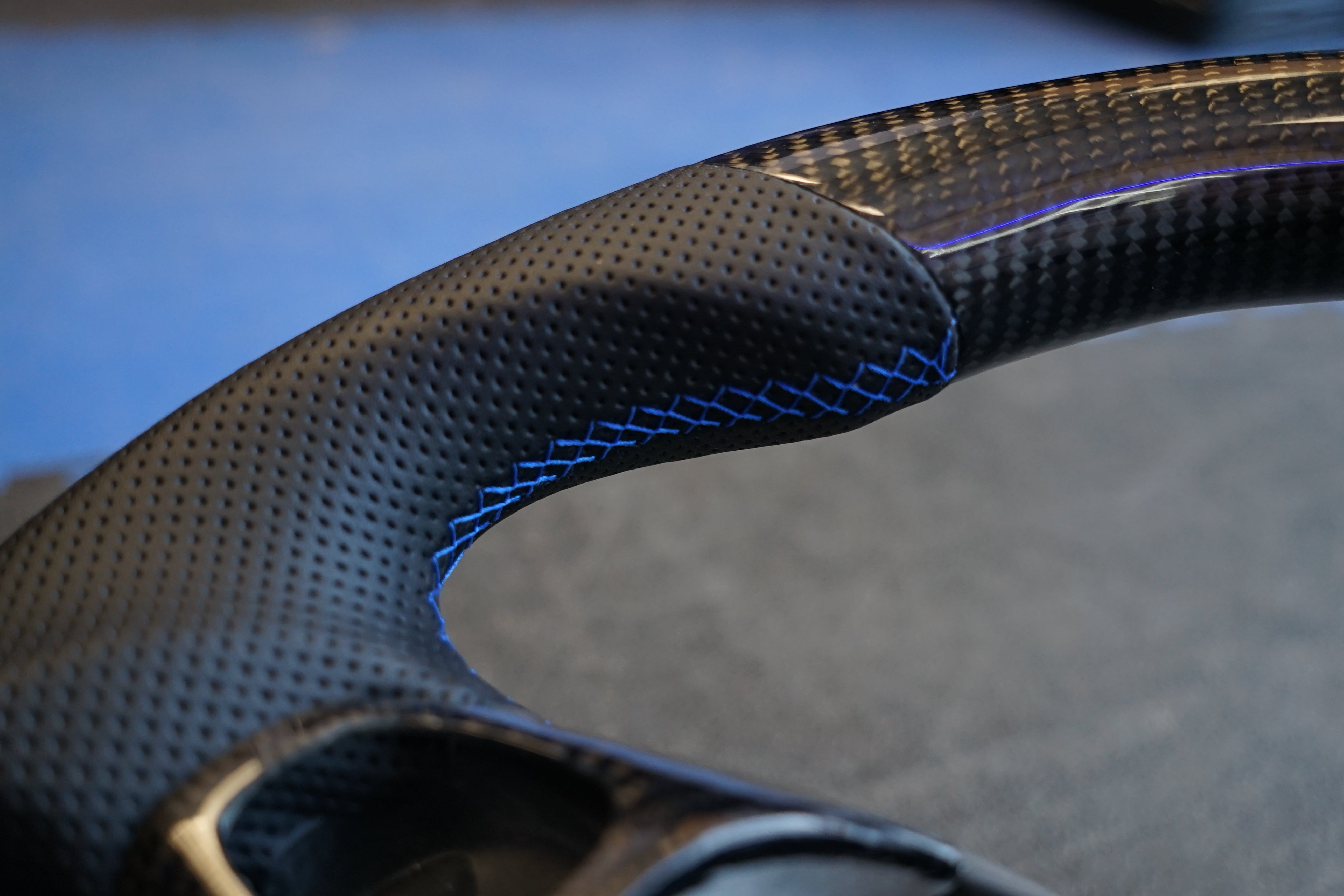 Ford Fiesta MK7 / MK7.5 Carbon Fibre Steering Wheel - SWFIESTA23