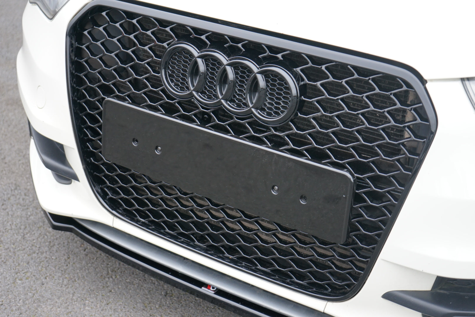 Audi A1 / S1 Honeycomb Grille Gloss Black (2011 - 2014 Models)