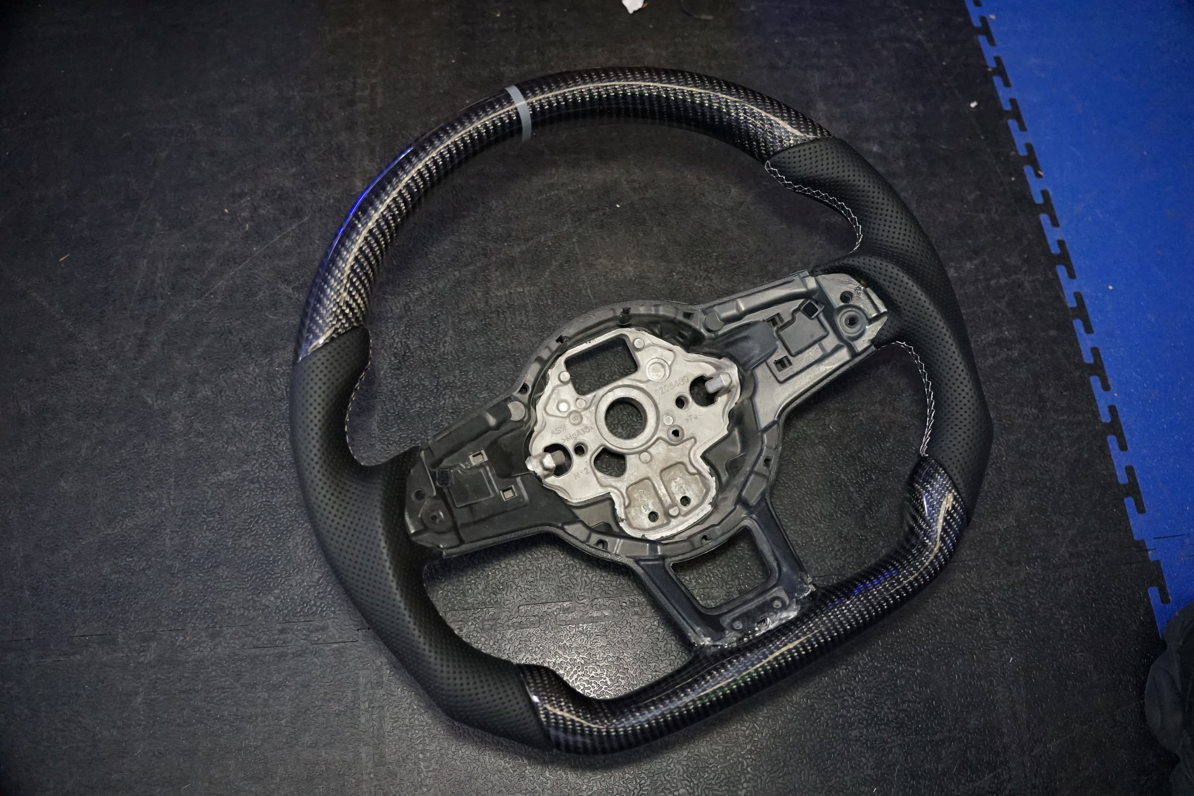 Volkswagen Golf MK7 / MK7.5 Polo MK5 / MK6 Carbon Steering Wheel - IN STOCK | SWVWGTIR48
