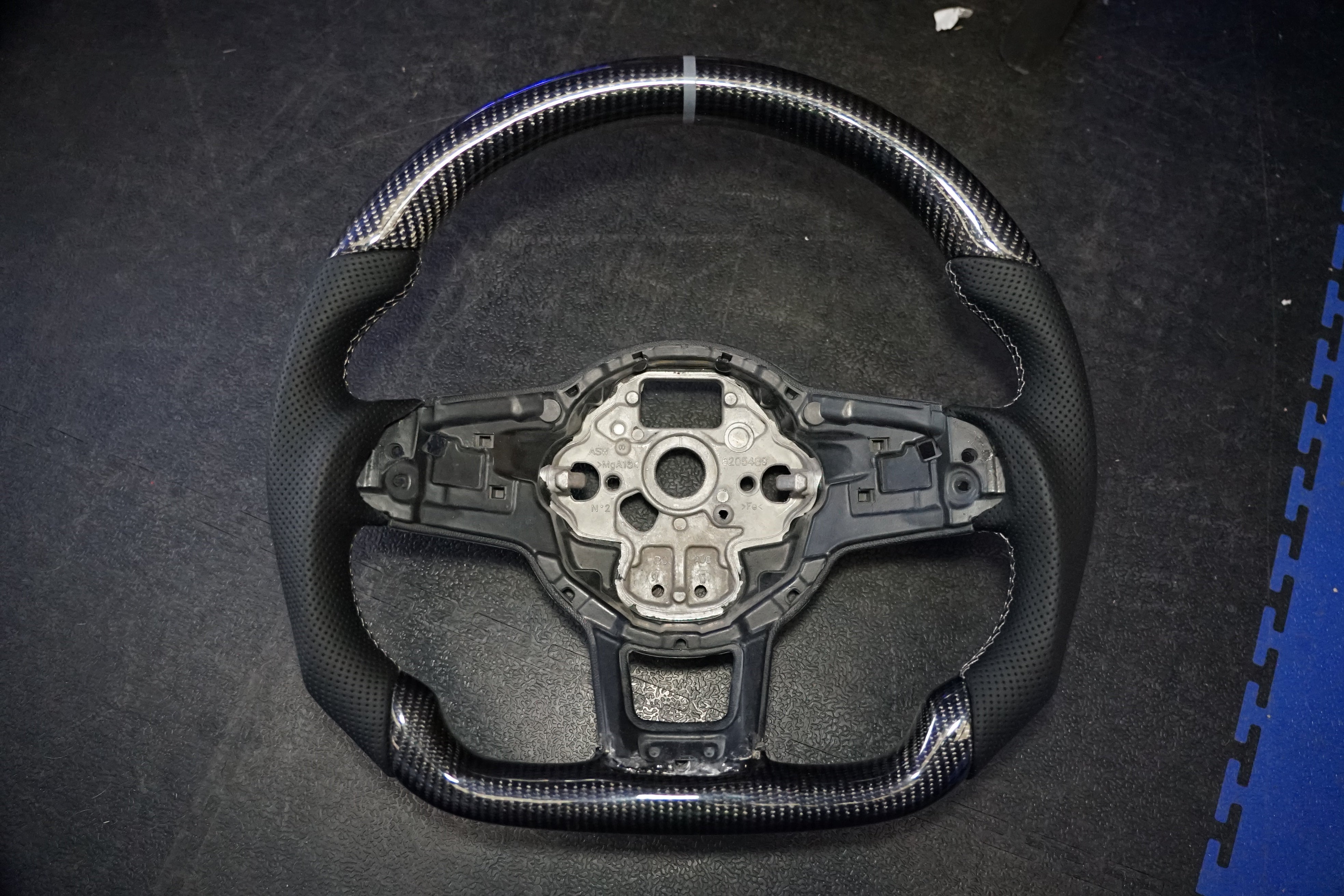 Volkswagen Golf MK7 / MK7.5 Polo MK5 / MK6 Carbon Steering Wheel - IN STOCK | SWVWGTIR48