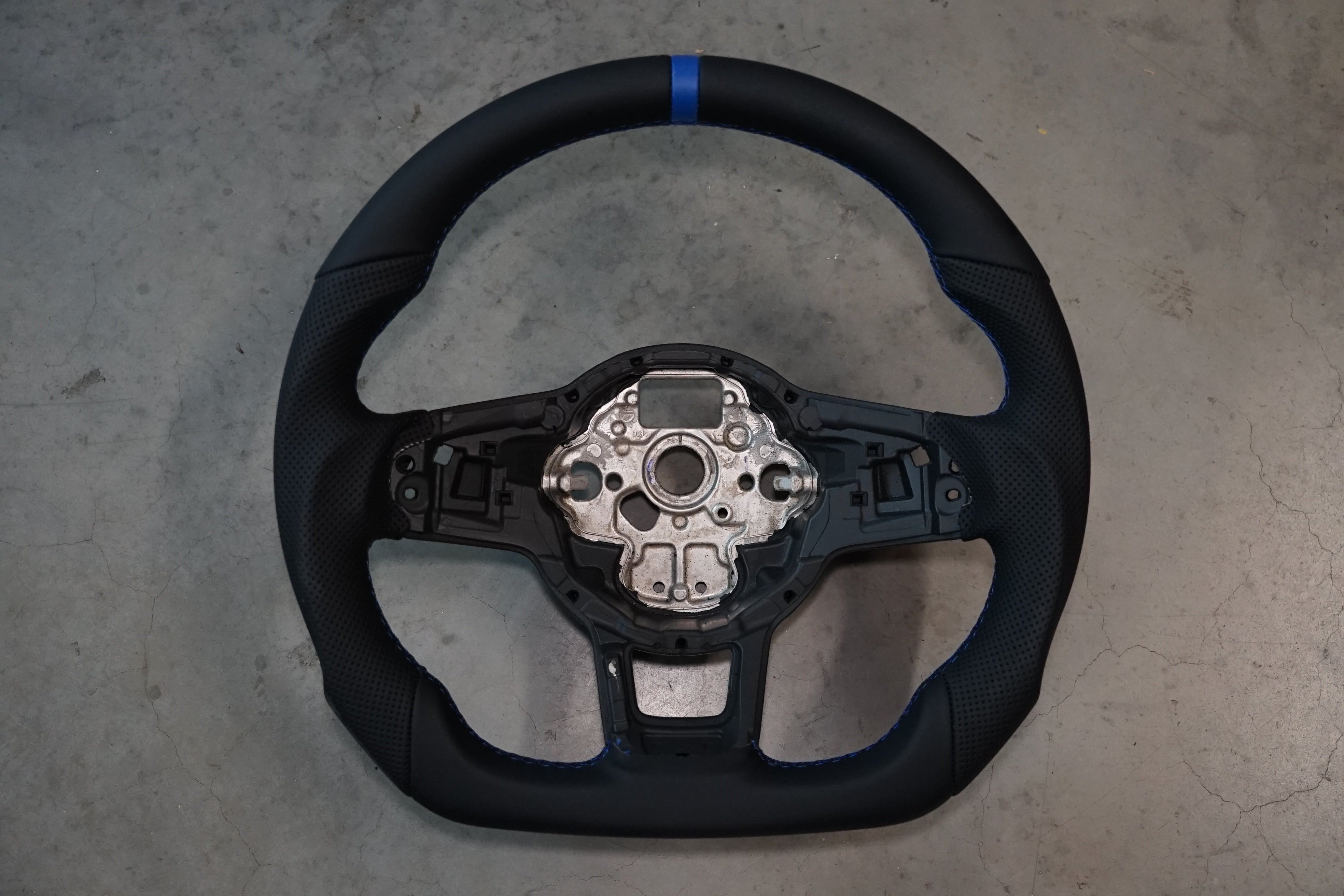 Volkswagen Golf MK7 / MK7.5 Polo MK5 / MK6 Leather Steering Wheel - IN STOCK | SWVWGTIR60