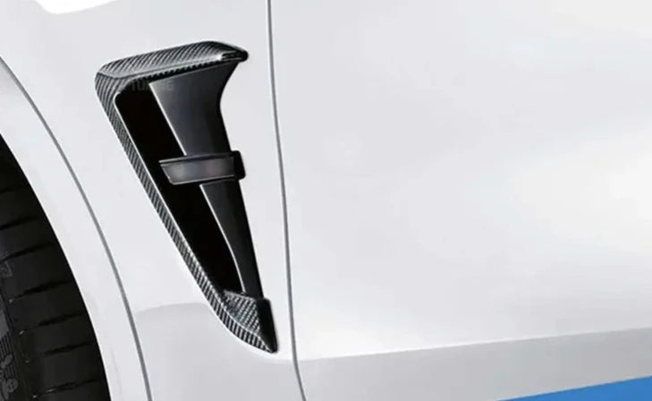 BMW X3 G01 Carbon Fibre / Gloss Black Side Air Vent Replacements (2018+)