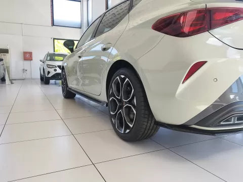 Side Skirts Extensions V.2 Seat Leon Mk4 FR / Cupra Leon Mk1