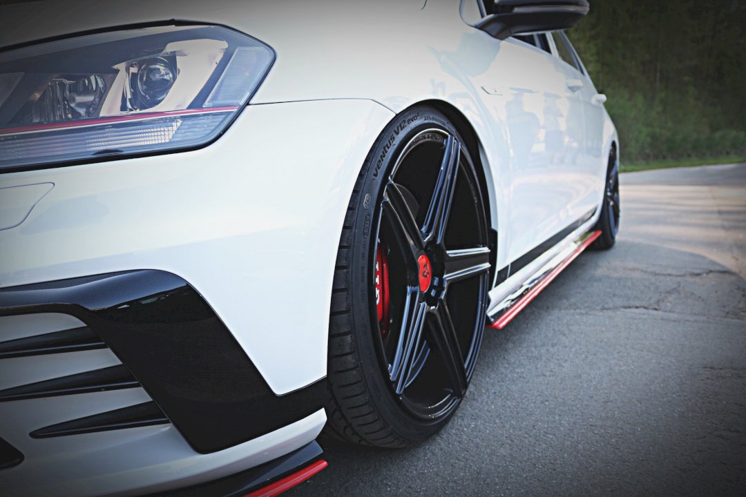 Maxton Design Side Skirts for Volkswagen Golf MK7 GTI Clubsport (2016-2017)