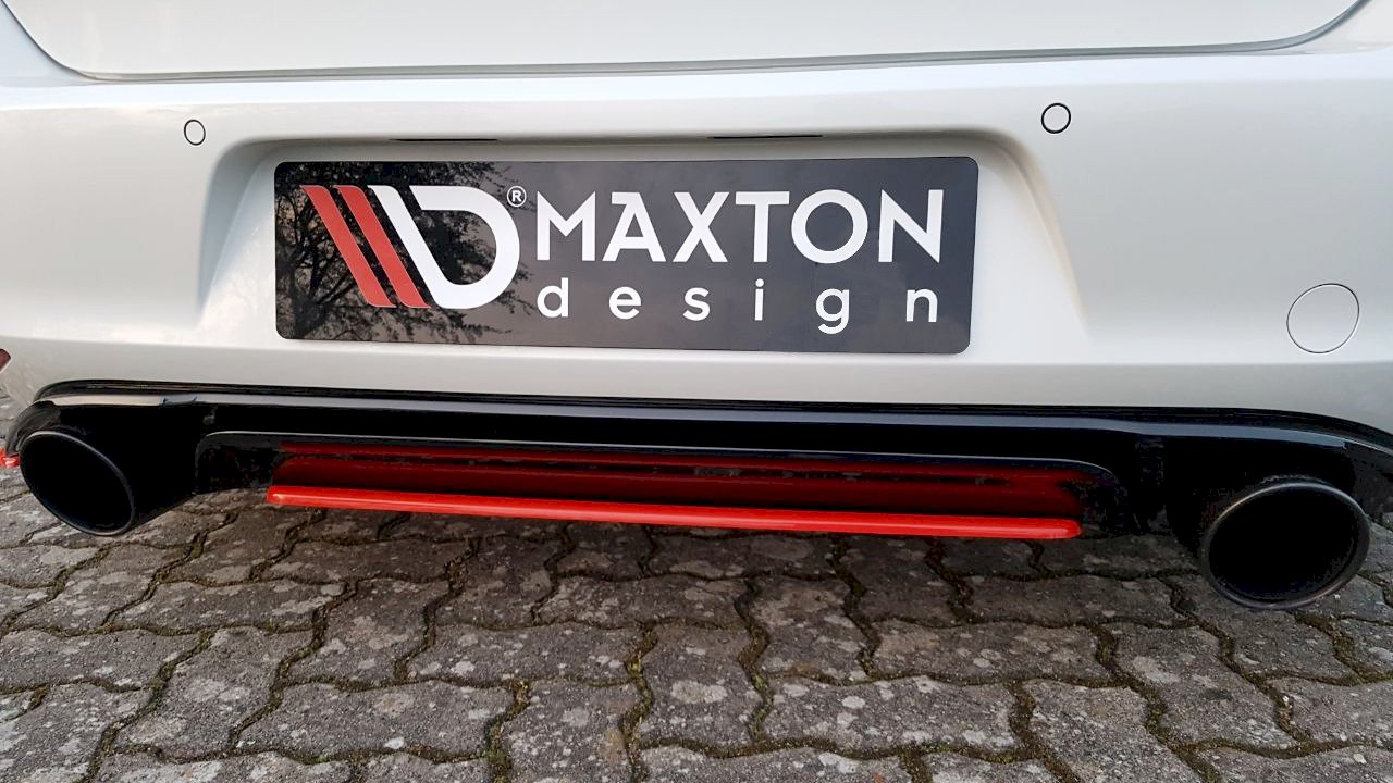 Maxton Design Central Rear Splitter for Volkswagen Golf MK7 GTI Clubsport (2016-2017)