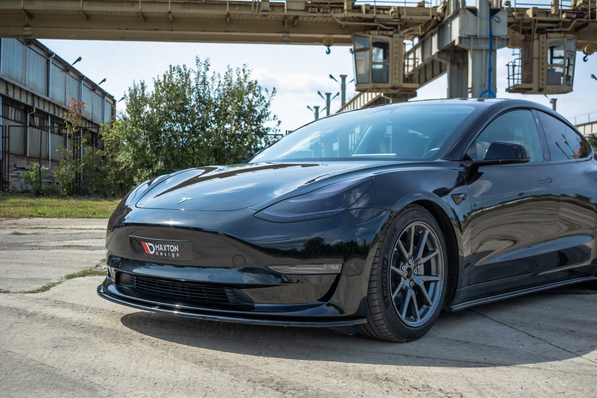 Maxton Design Front Splitter Tesla Model 3 (2017+)