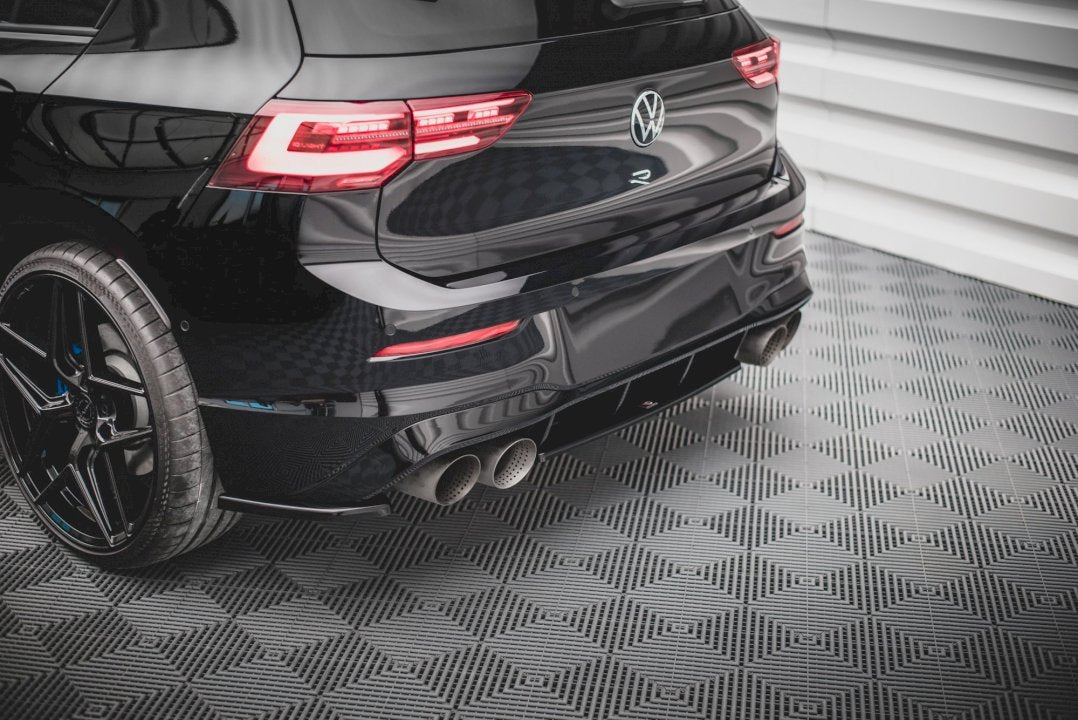 Maxton Design Central Rear Splitter for Volkswagen Golf MK8 R (2020+)